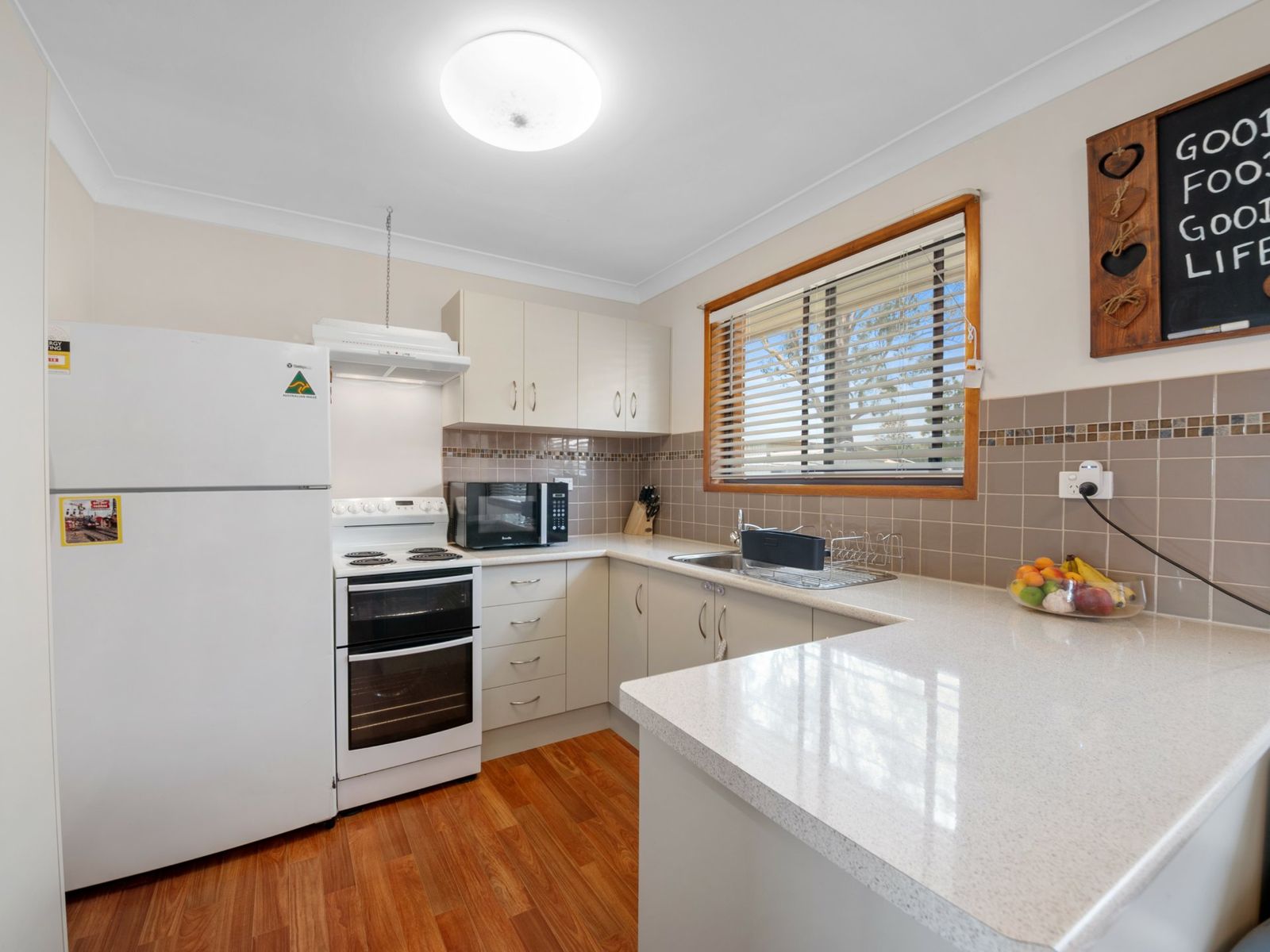 16 Briggs Street, Warwick - Thumbnail 4