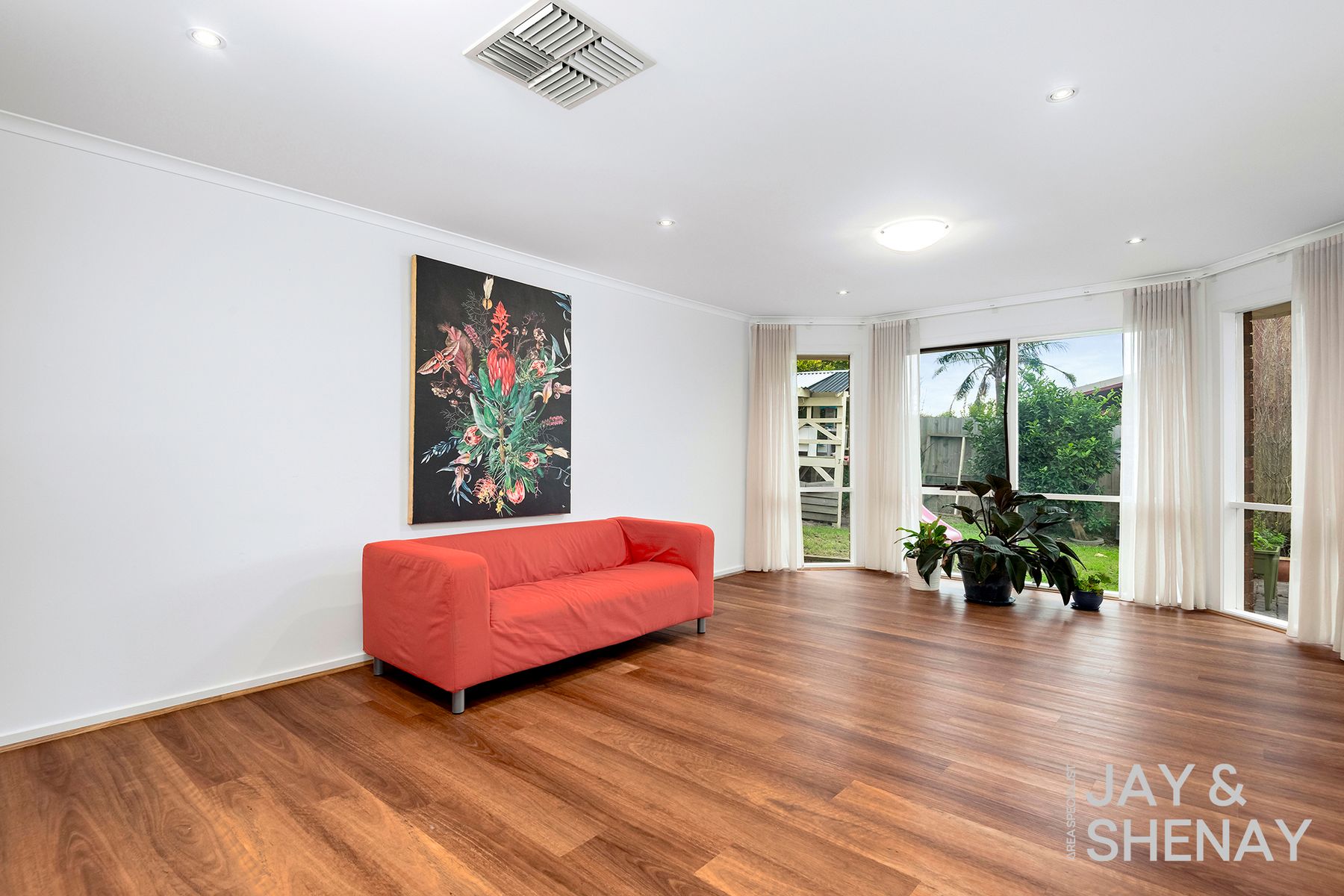 241 James Cook Drive, Endeavour Hills, Endeavour Hills - Thumbnail 5