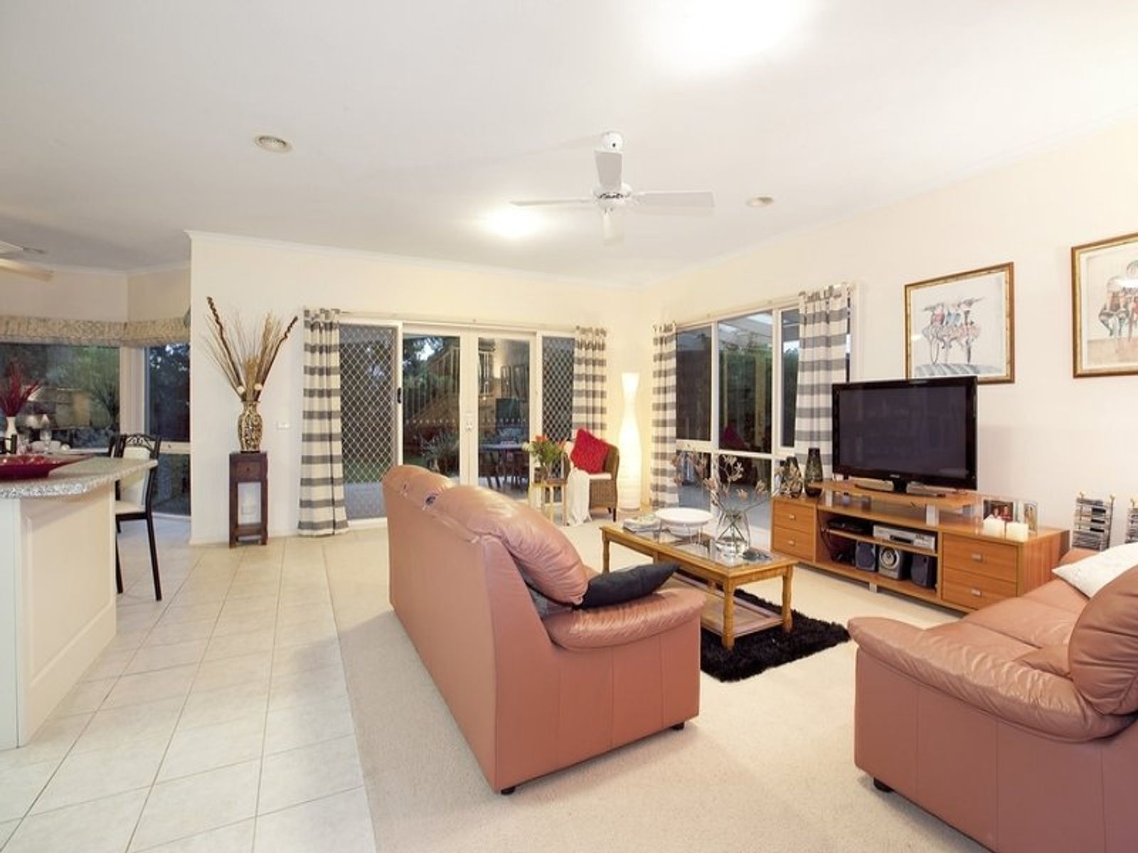5 Seabreeze Court, Aspendale, VIC 3195, Aspendale - Thumbnail 2