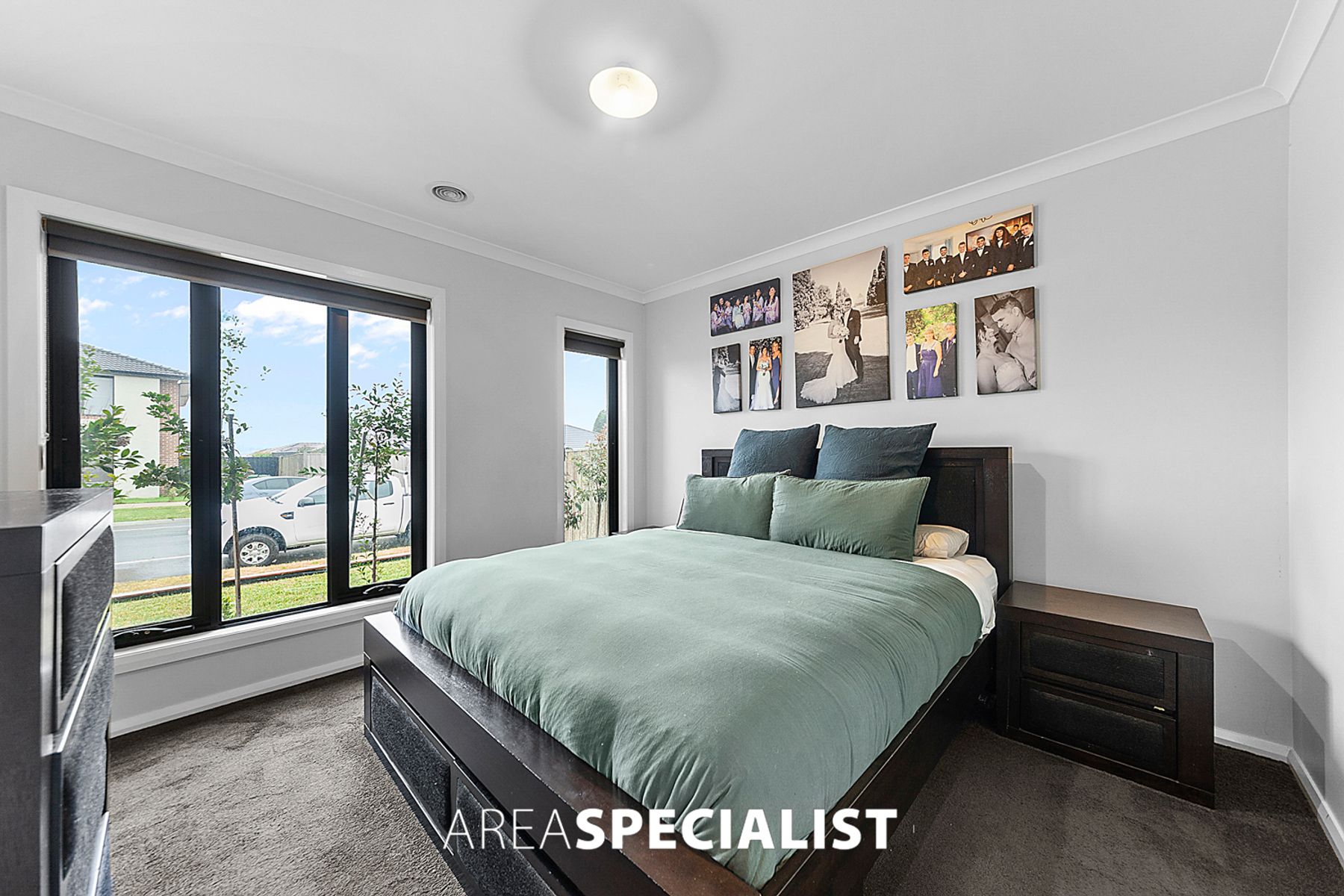 64 Clydevale Avenue, Clyde North, VIC 3978, Clyde North - Thumbnail 4