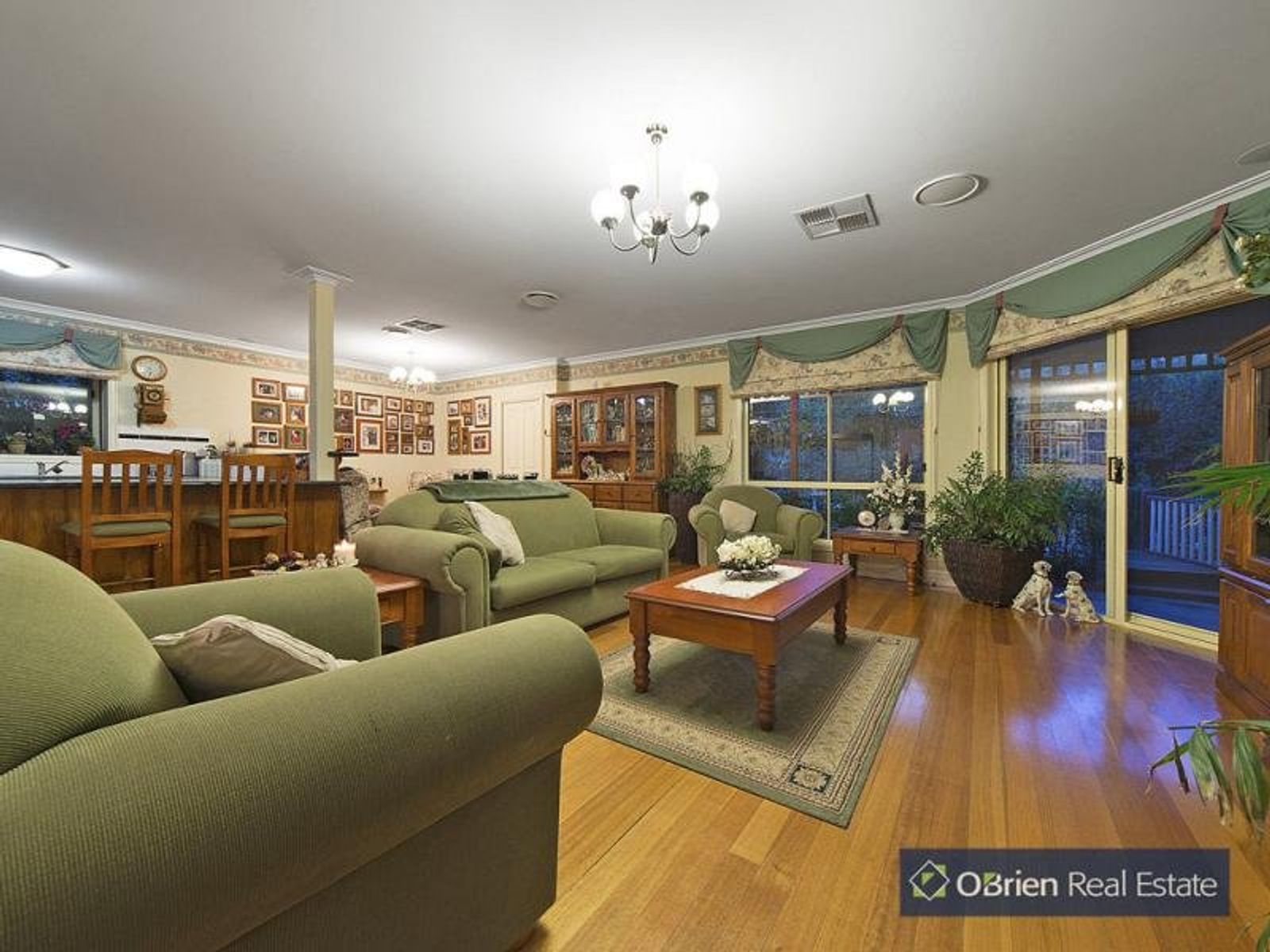 3 Elm Court, Narre Warren South, VIC 3805, Narre Warren South - Thumbnail 2