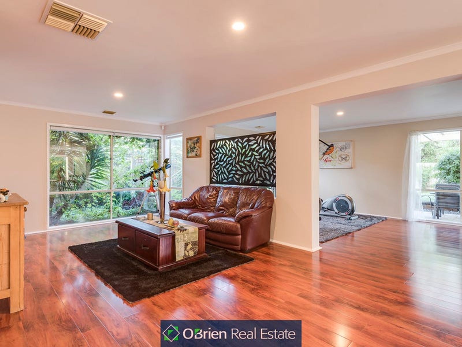 13 Cromford Crescent, Narre Warren South, VIC 3805, Narre Warren South - Thumbnail 2