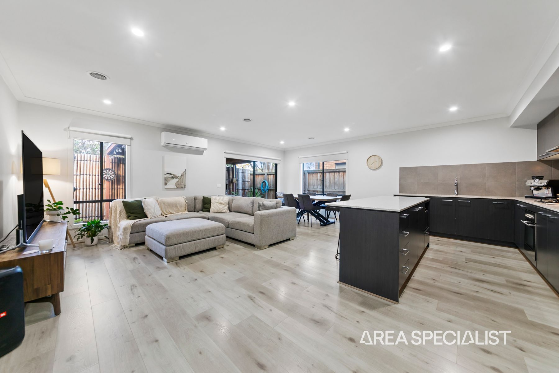 230 Princes Highway, Beaconsfield, Beaconsfield - Thumbnail 3