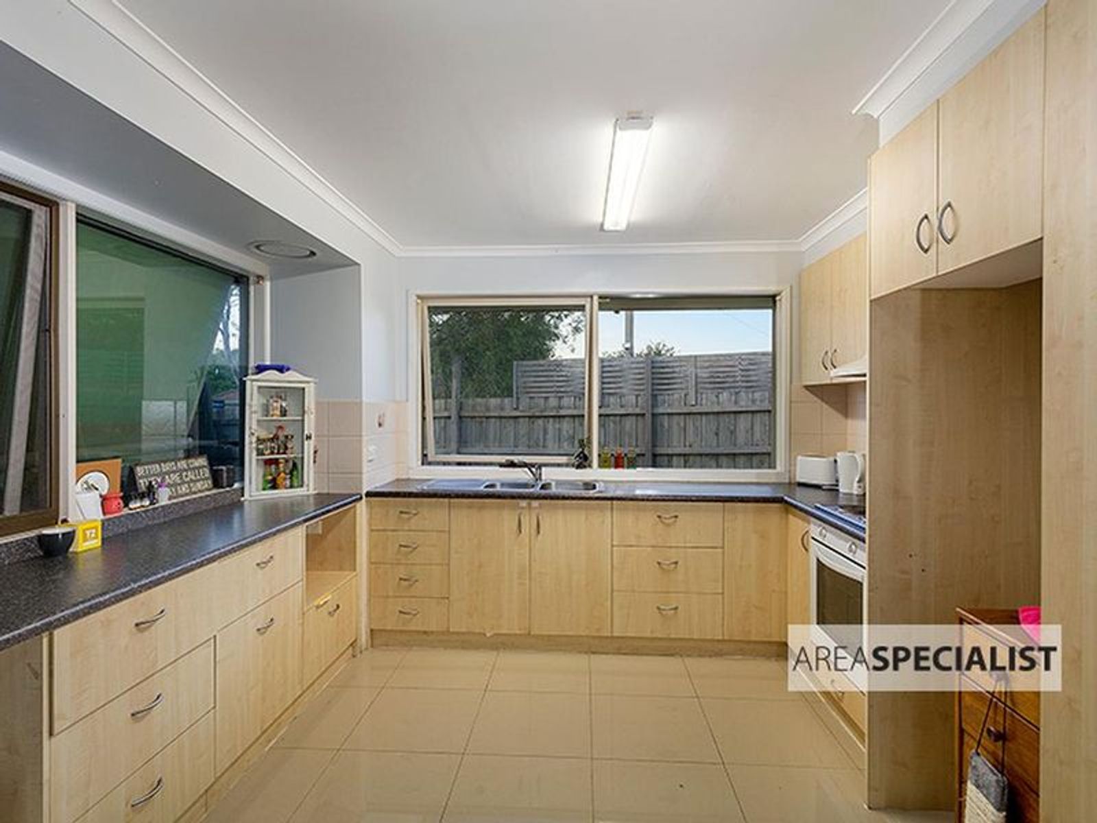 23 Lamont Crescent, Cranbourne, VIC 3977, Cranbourne - Thumbnail 2