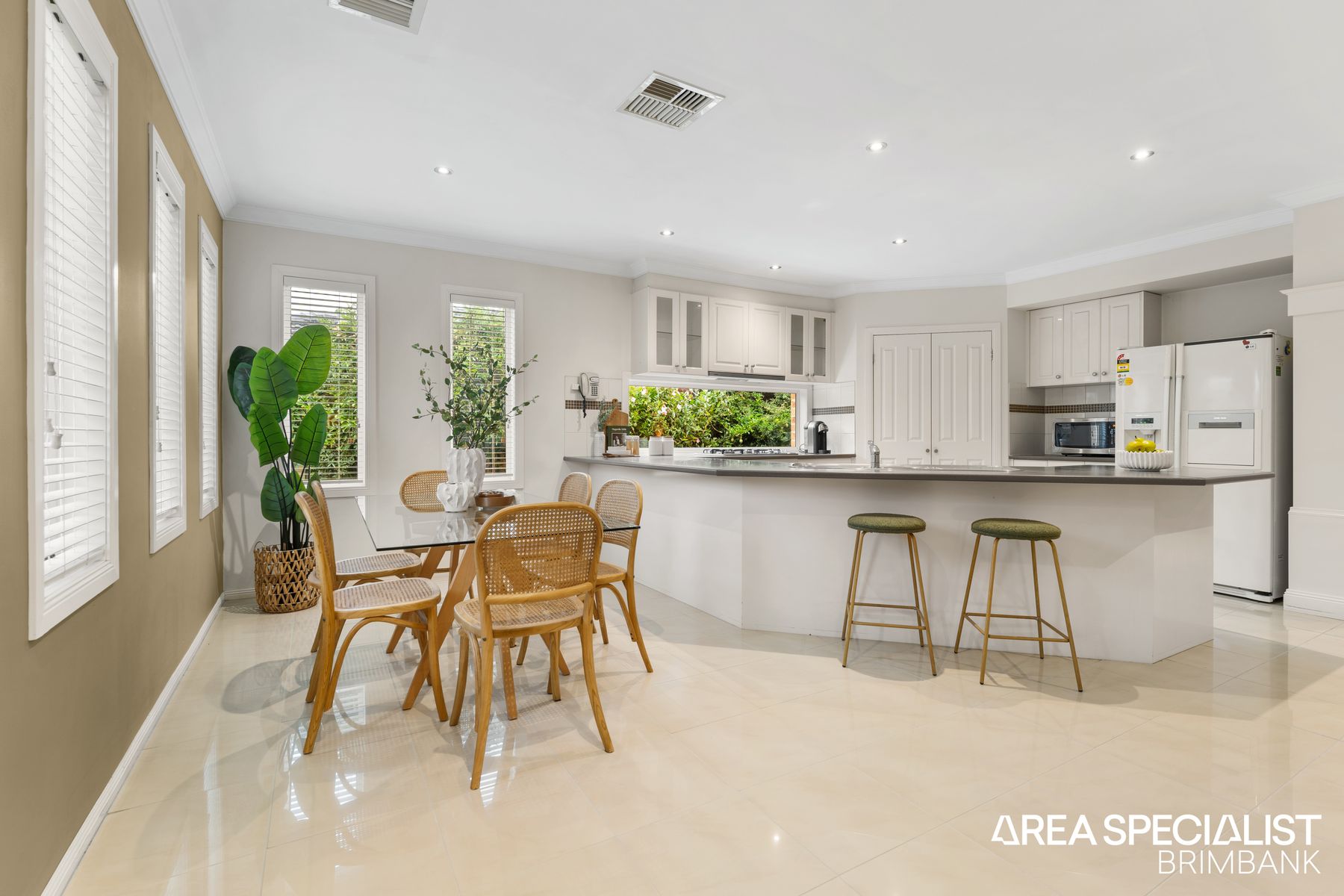203 Cairnlea Drive, Cairnlea, VIC 3023, Cairnlea - Thumbnail 8