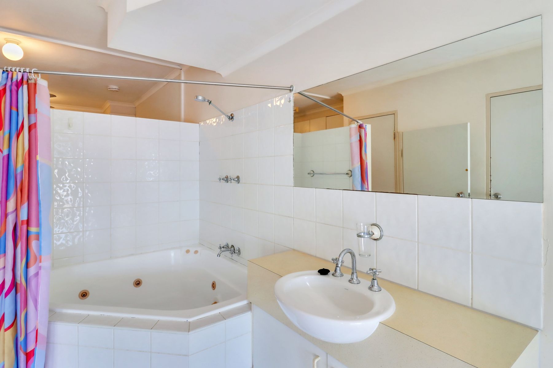 90/21 Cavenagh Street, Darwin City, NT 0800, Darwin City - Thumbnail 6