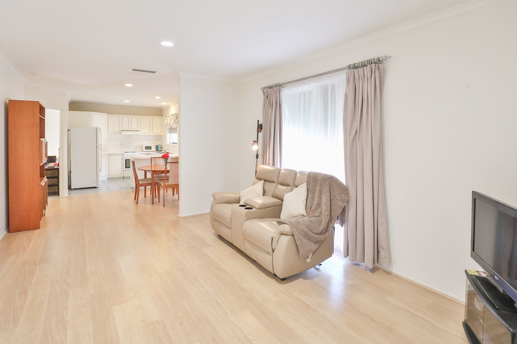 2/246 Twelfth Street, Mildura - Thumbnail 3