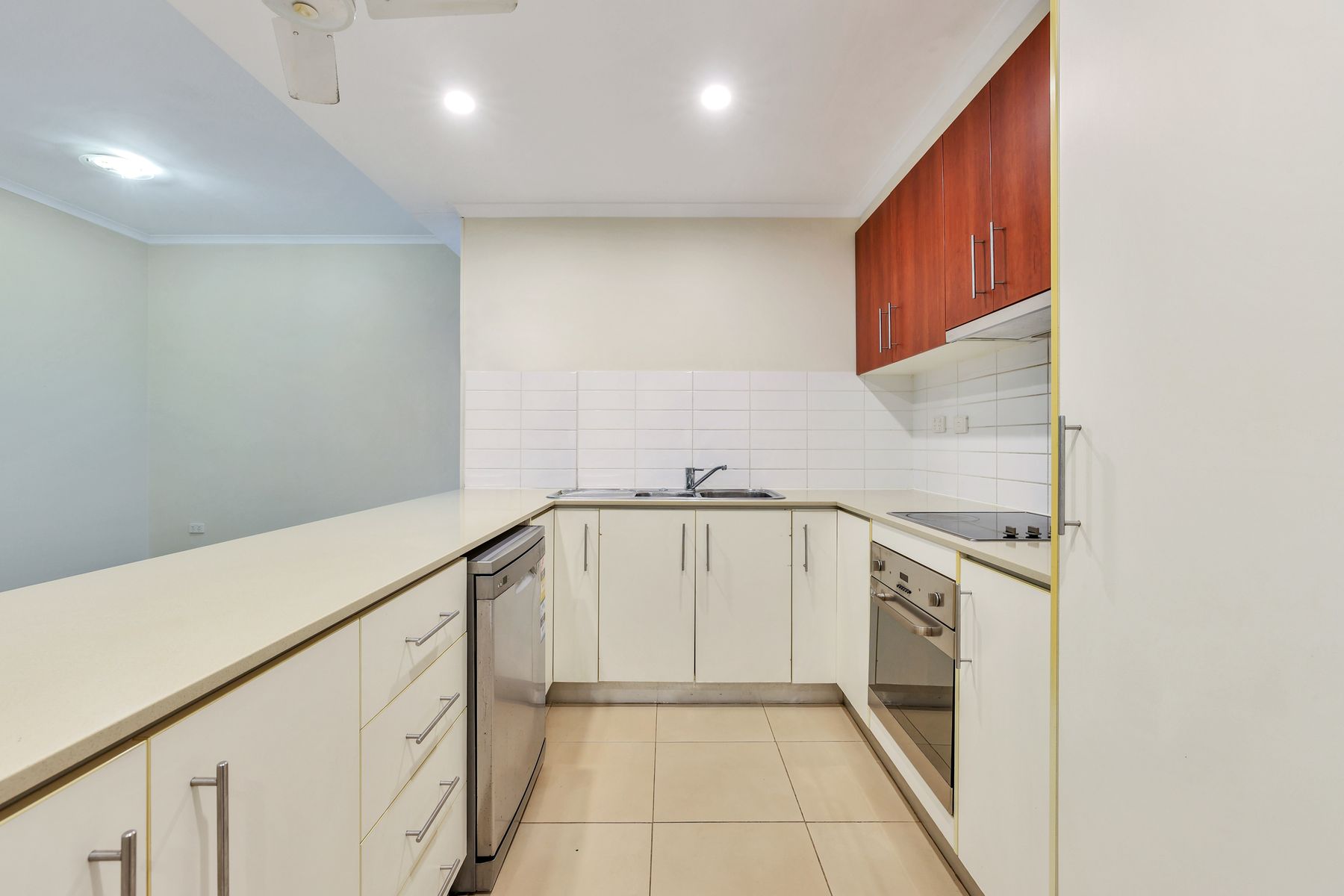 40/96 Woods Street, Darwin City NT 0800, Darwin City - Thumbnail 6