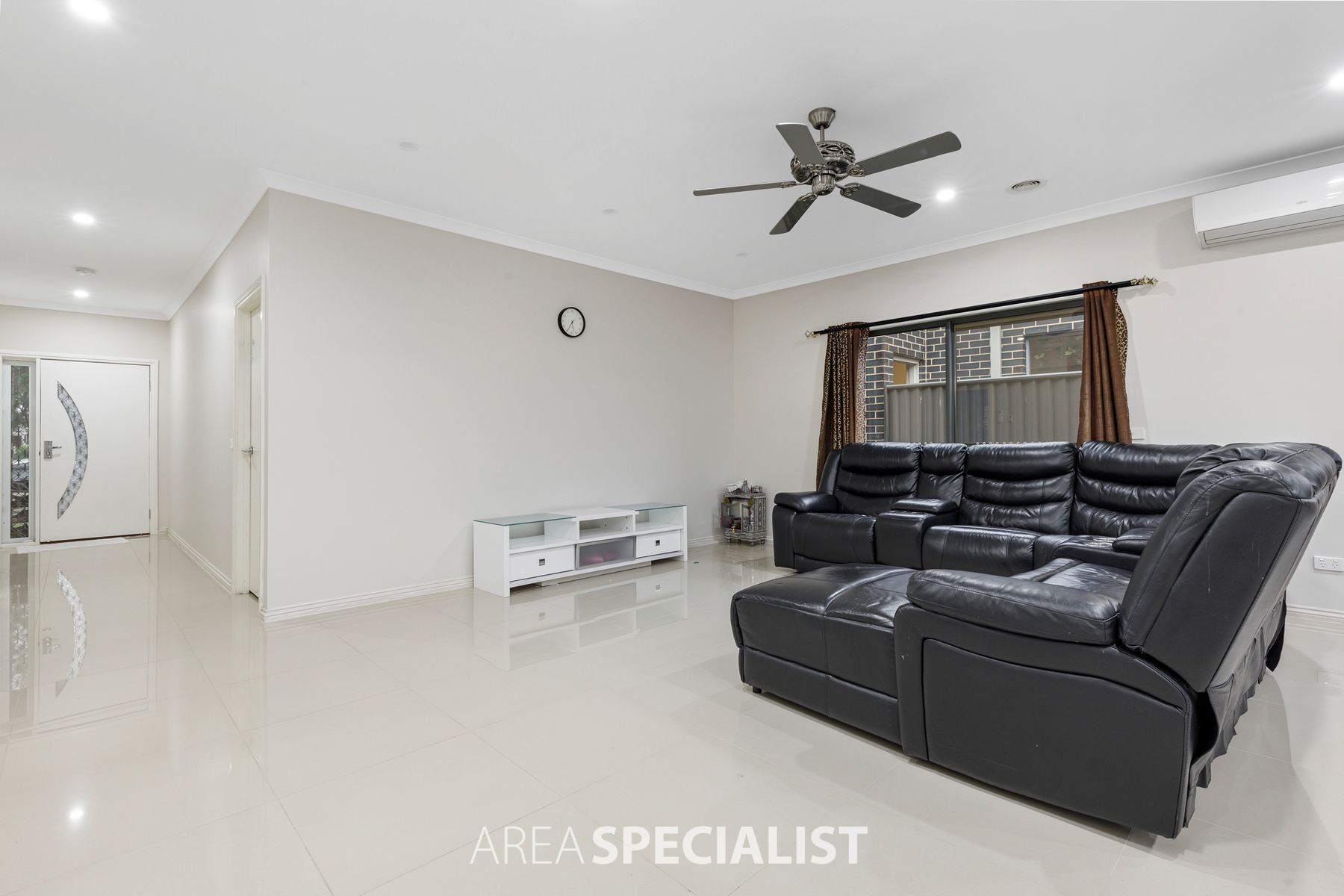 13 Howden Street, Cranbourne East, VIC 3977, Cranbourne East - Thumbnail 5