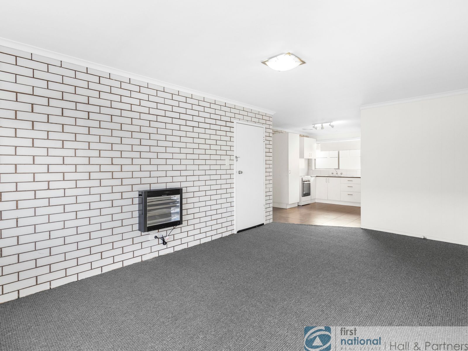 4/6 Hutton Street, Dandenong VIC 3175, Dandenong - Thumbnail 3