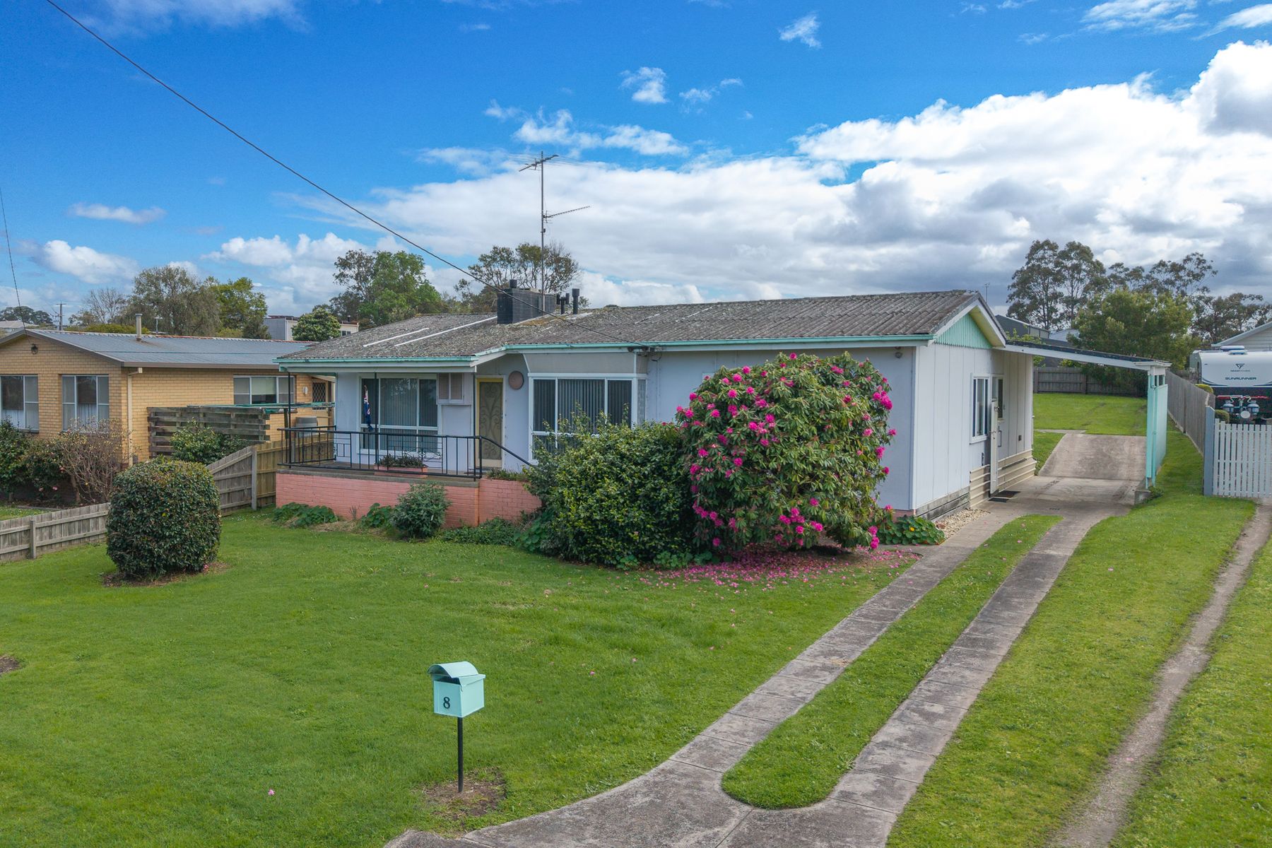 8 Archer Road, Garfield - Image 1