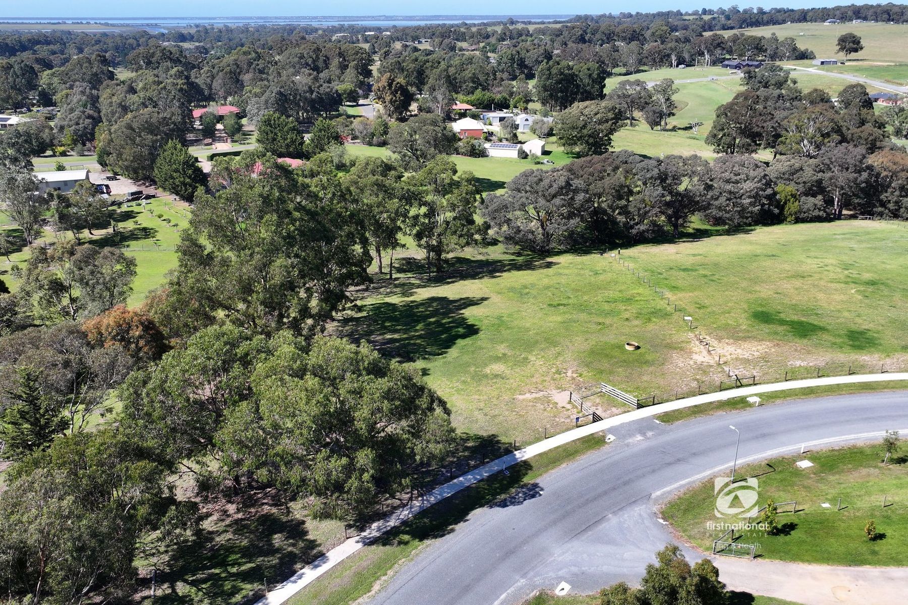 19 Wombat Close, Nicholson VIC 3882, Nicholson - Thumbnail 2