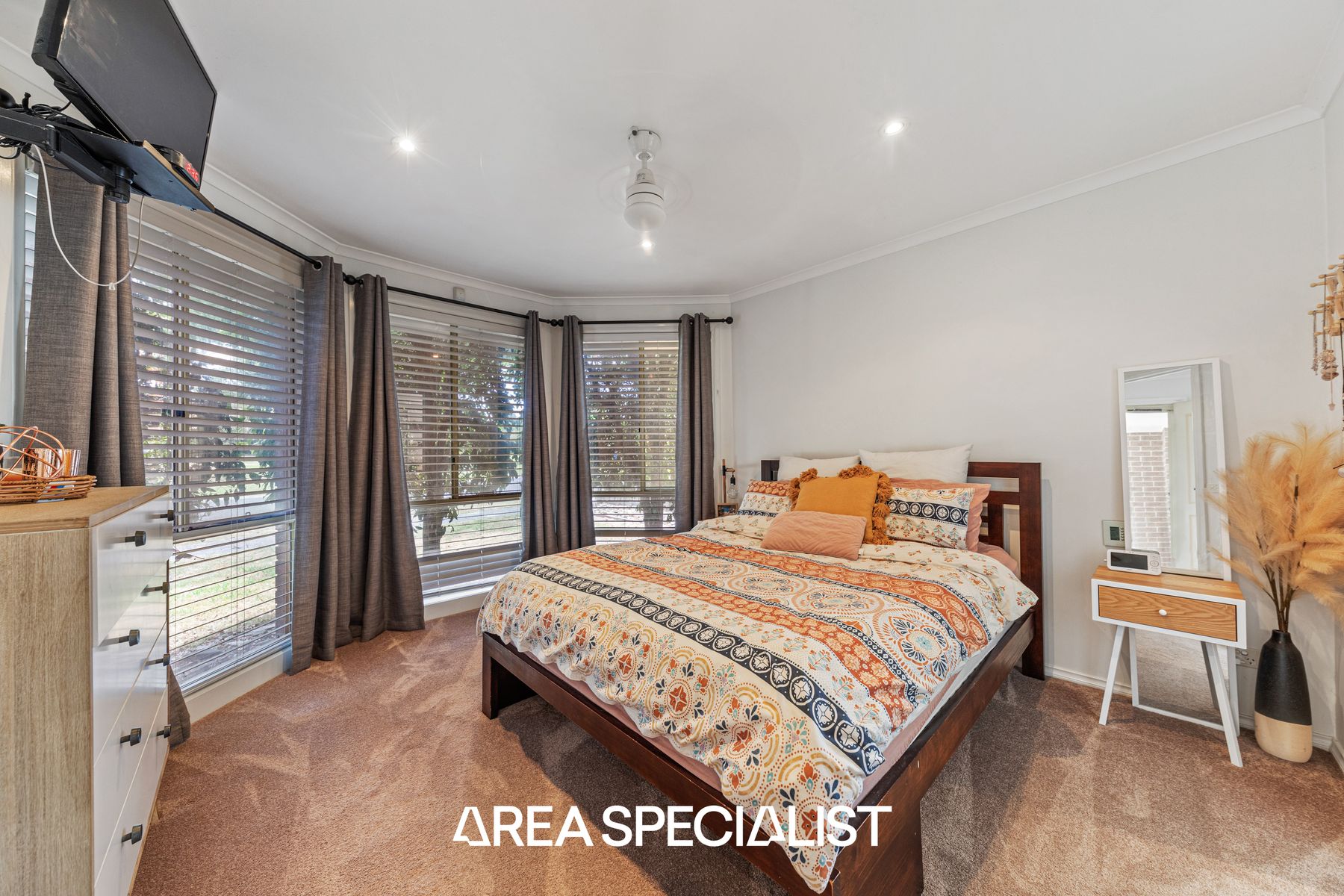 73 Ebony Drive, Pakenham, VIC 3810, Pakenham - Thumbnail 5