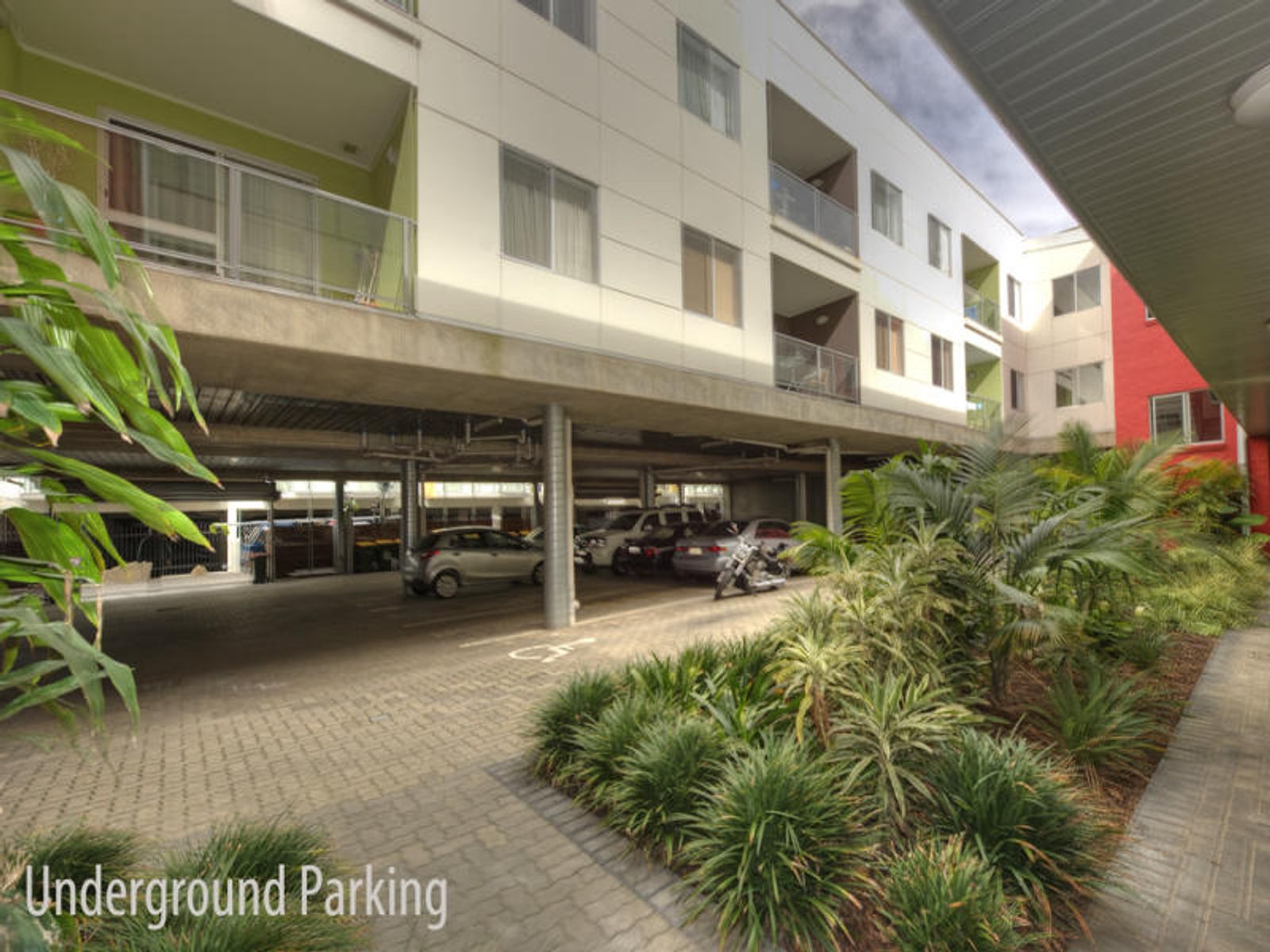 4/13, Mawson Lakes - Thumbnail 5