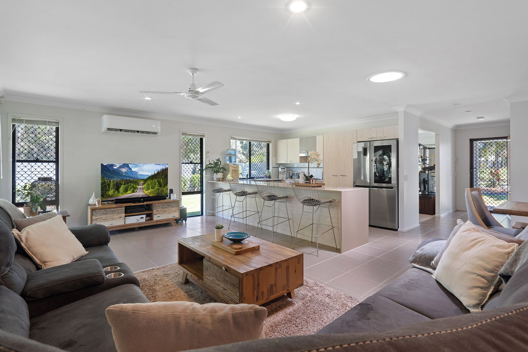 3 Rockwood Drive, Ormeau, QLD 4208, Ormeau - Thumbnail 2