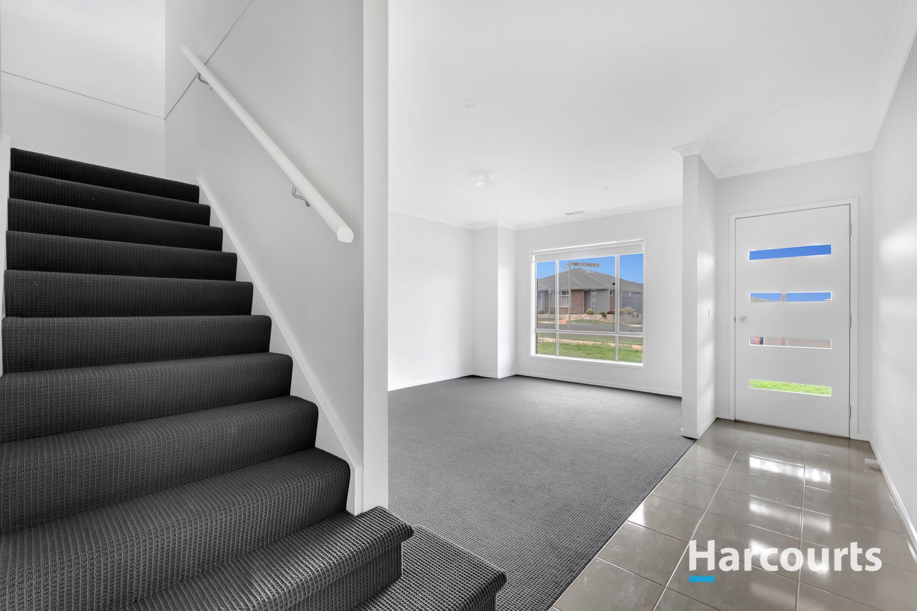 44 Atherstone Boulevard, Strathtulloh, VIC 3338, Strathtulloh - Thumbnail 3