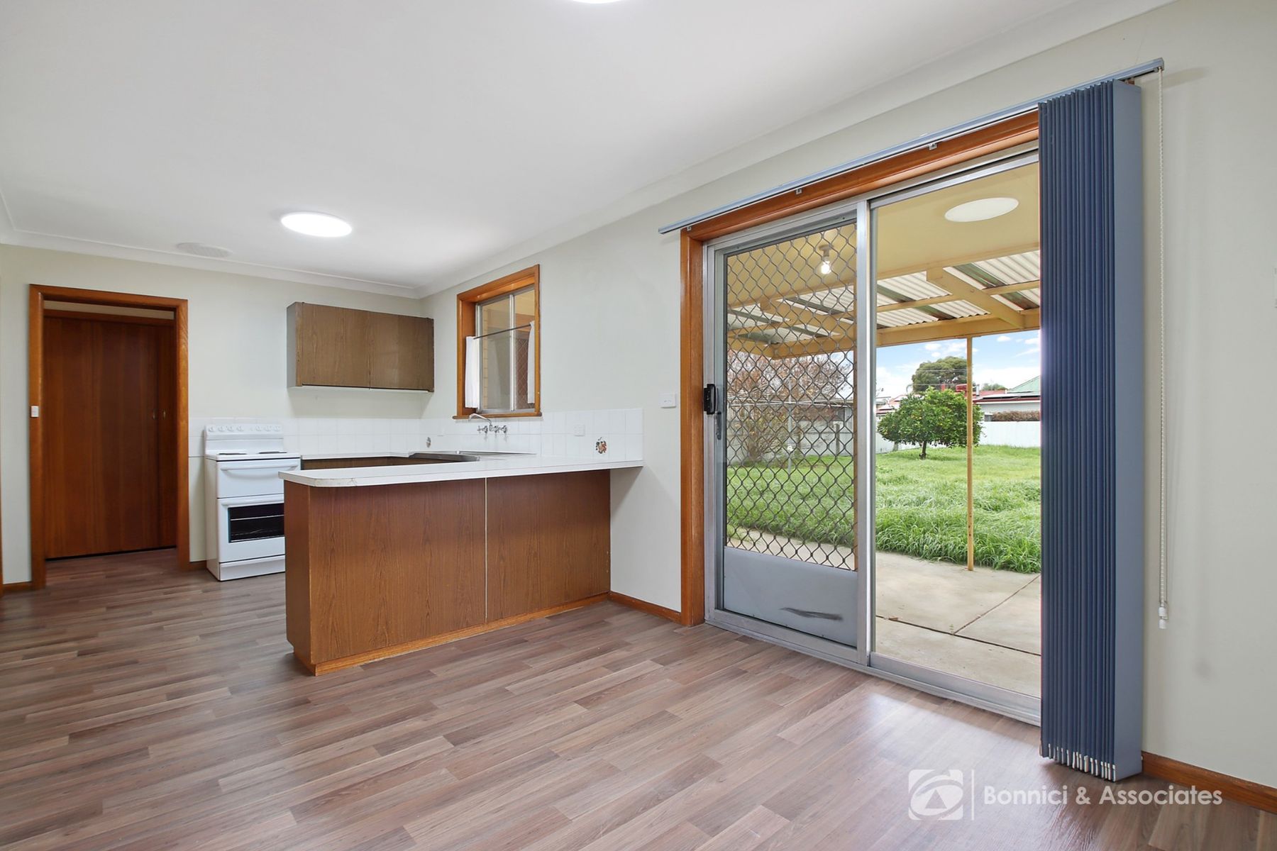 484 McKenzie Street, Lavington NSW 2641, Lavington - Thumbnail 3