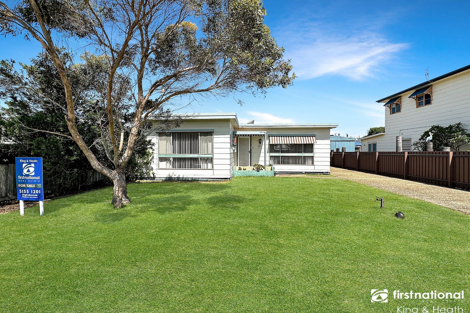 32 Palmers Road, Lakes Entrance VIC 3909