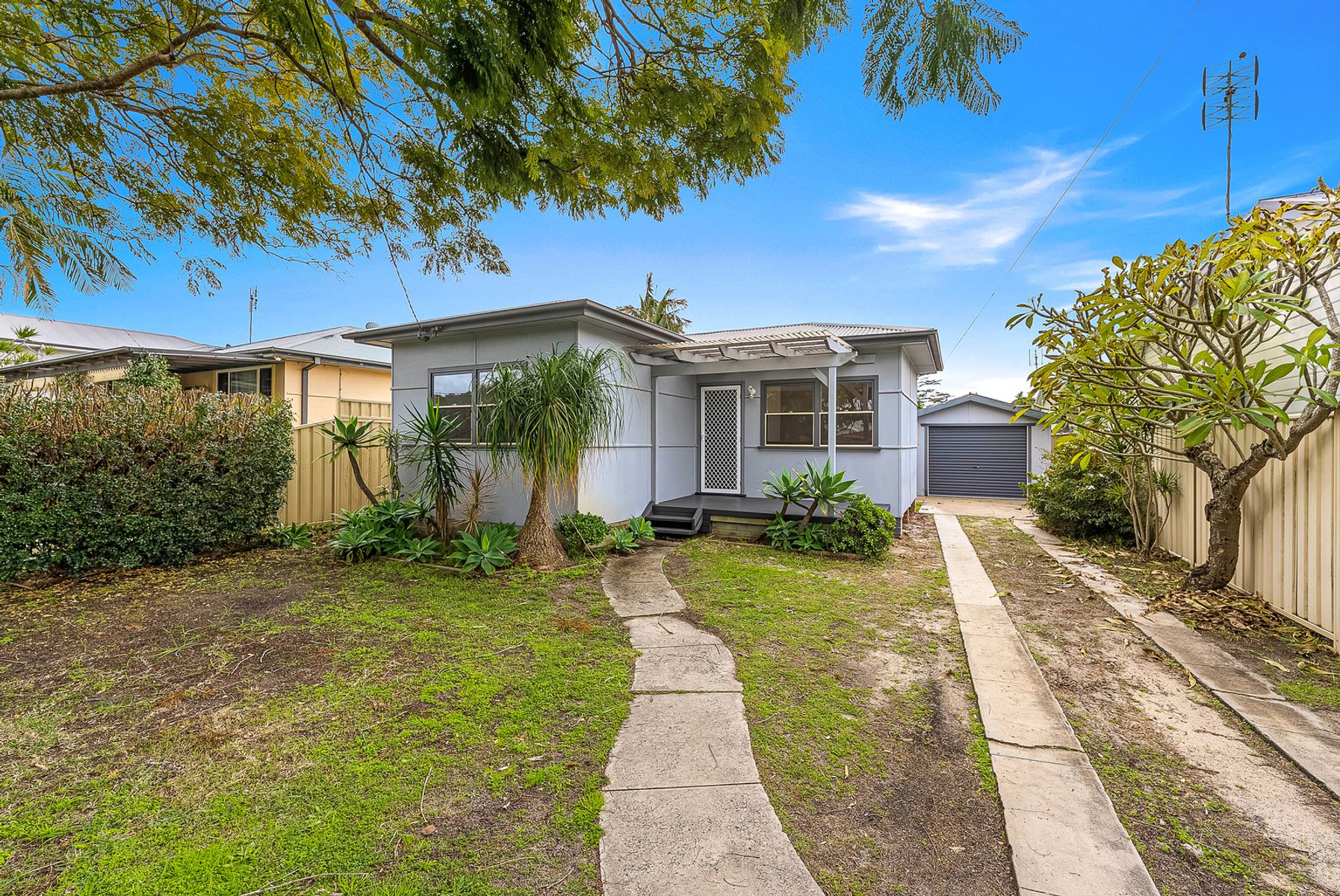 18 Dorothy Avenue, Woy Woy - Image 1