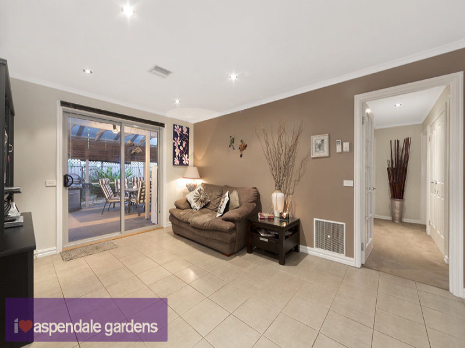11 Ghiran Close, Aspendale Gardens, VIC 3195, Aspendale Gardens - Thumbnail 3