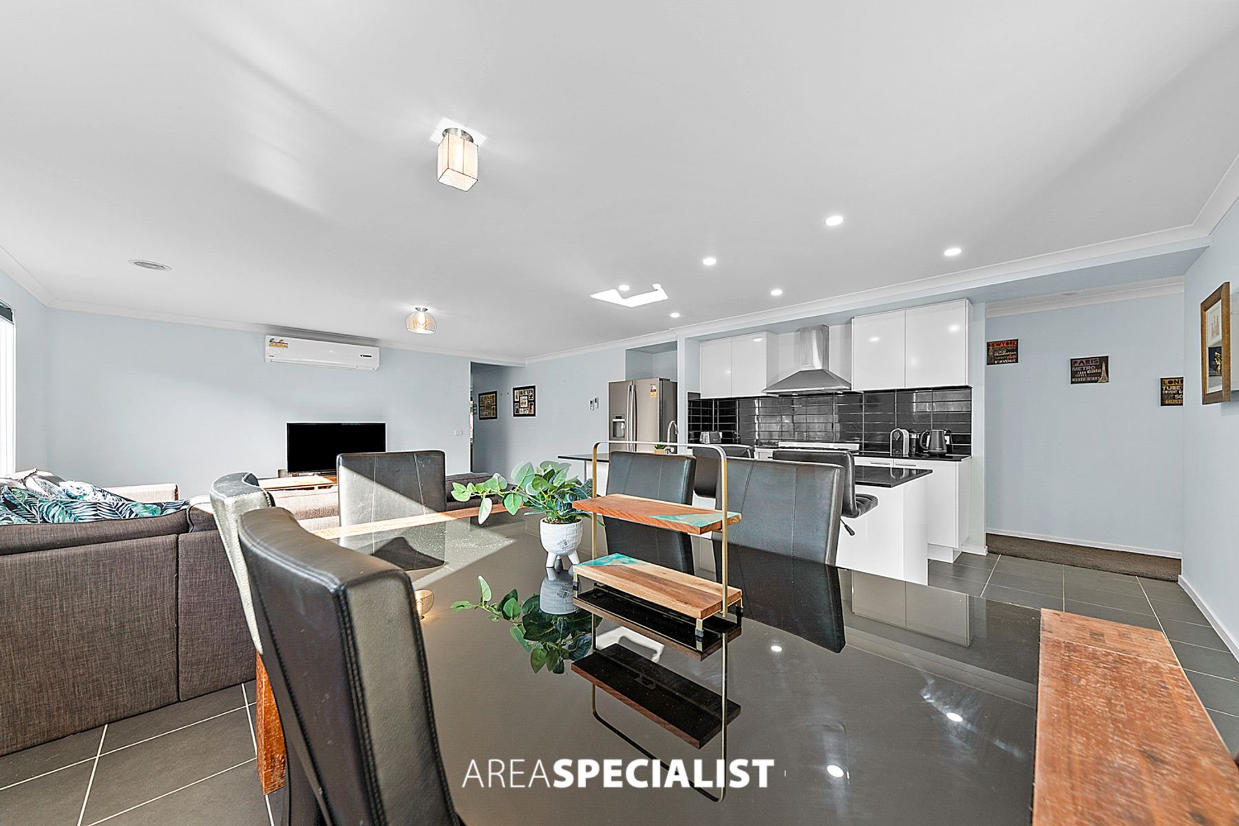 3 Willowtree Drive, Pakenham, VIC 3810, Pakenham - Thumbnail 4