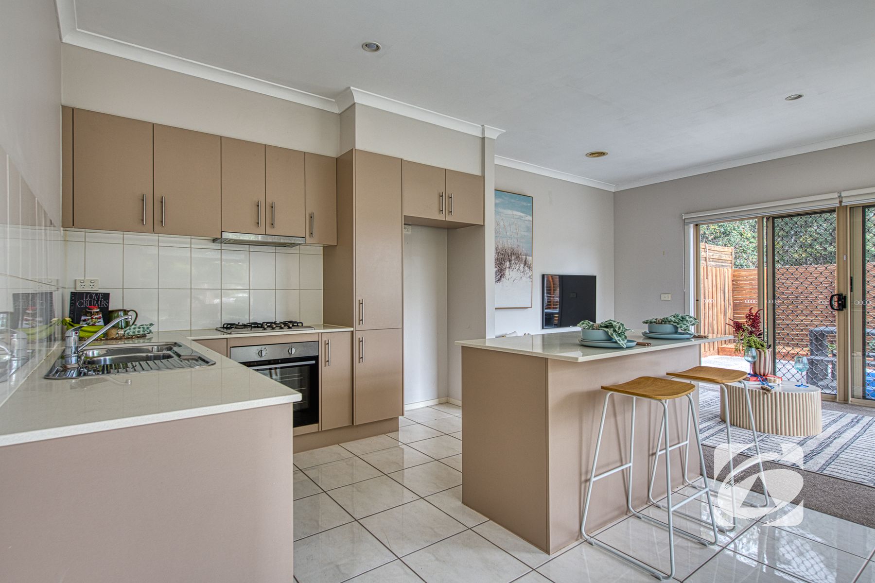 1/16-20 Honeysuckle Close, Pakenham VIC 3810, Pakenham - Thumbnail 3
