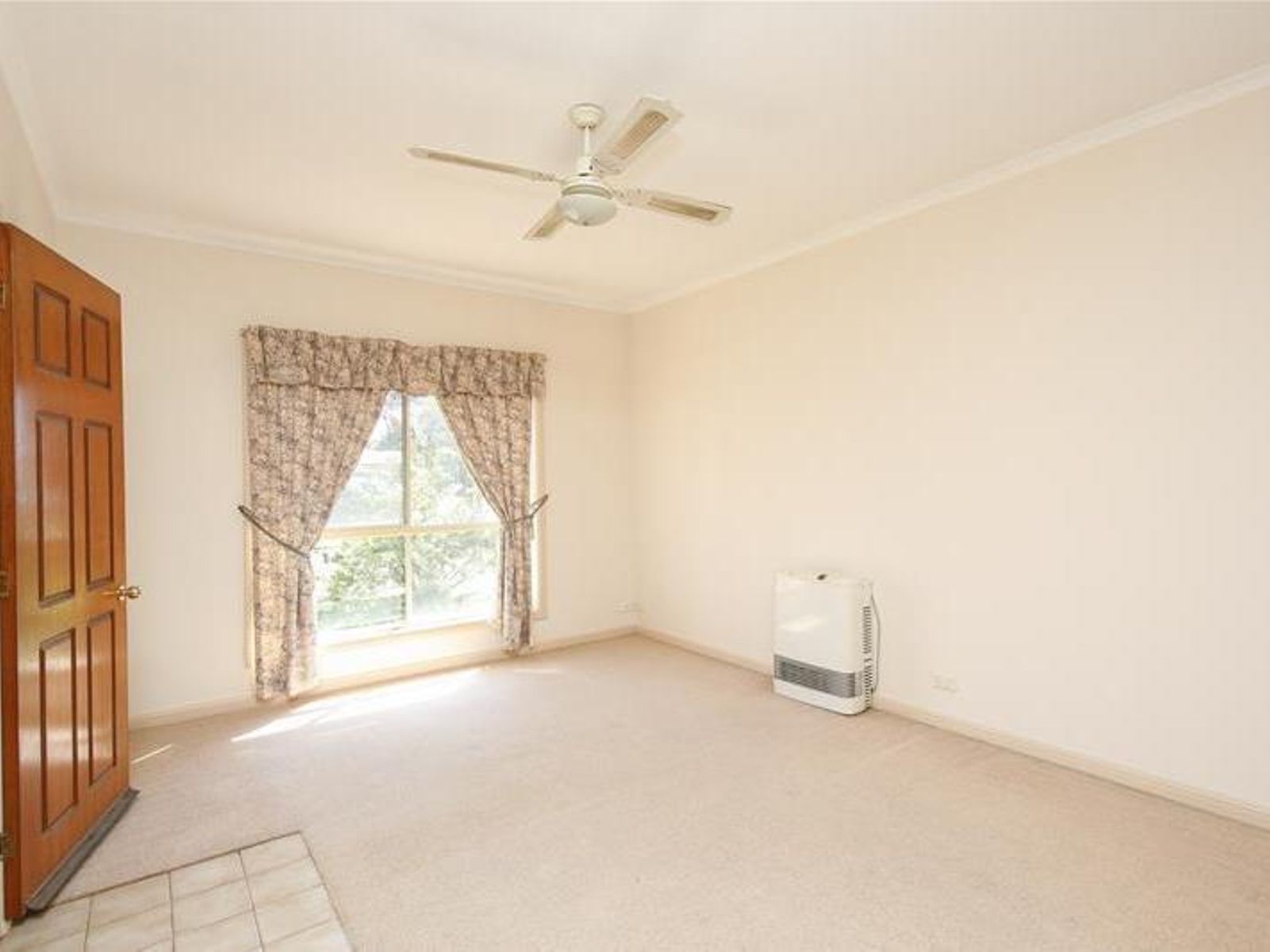 2/231 Twelfth Street, Mildura - Thumbnail 2