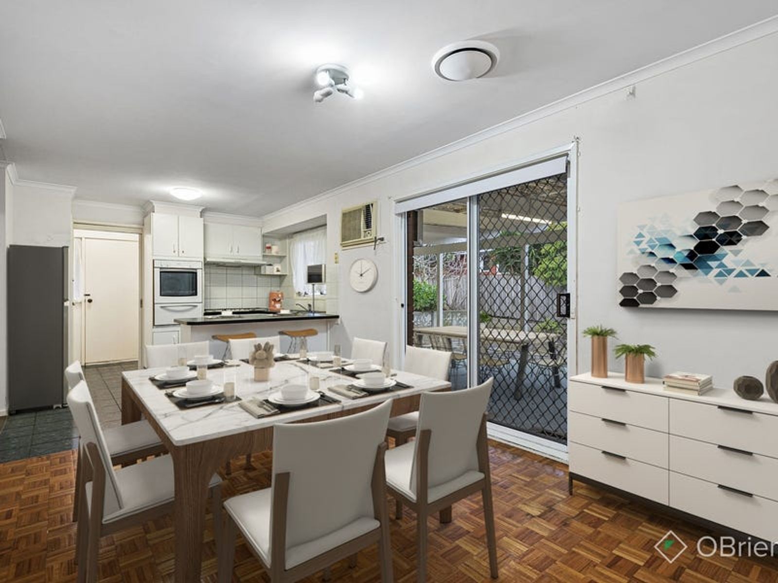 21 Temby Close, Endeavour Hills, VIC 3802, Endeavour Hills - Thumbnail 3