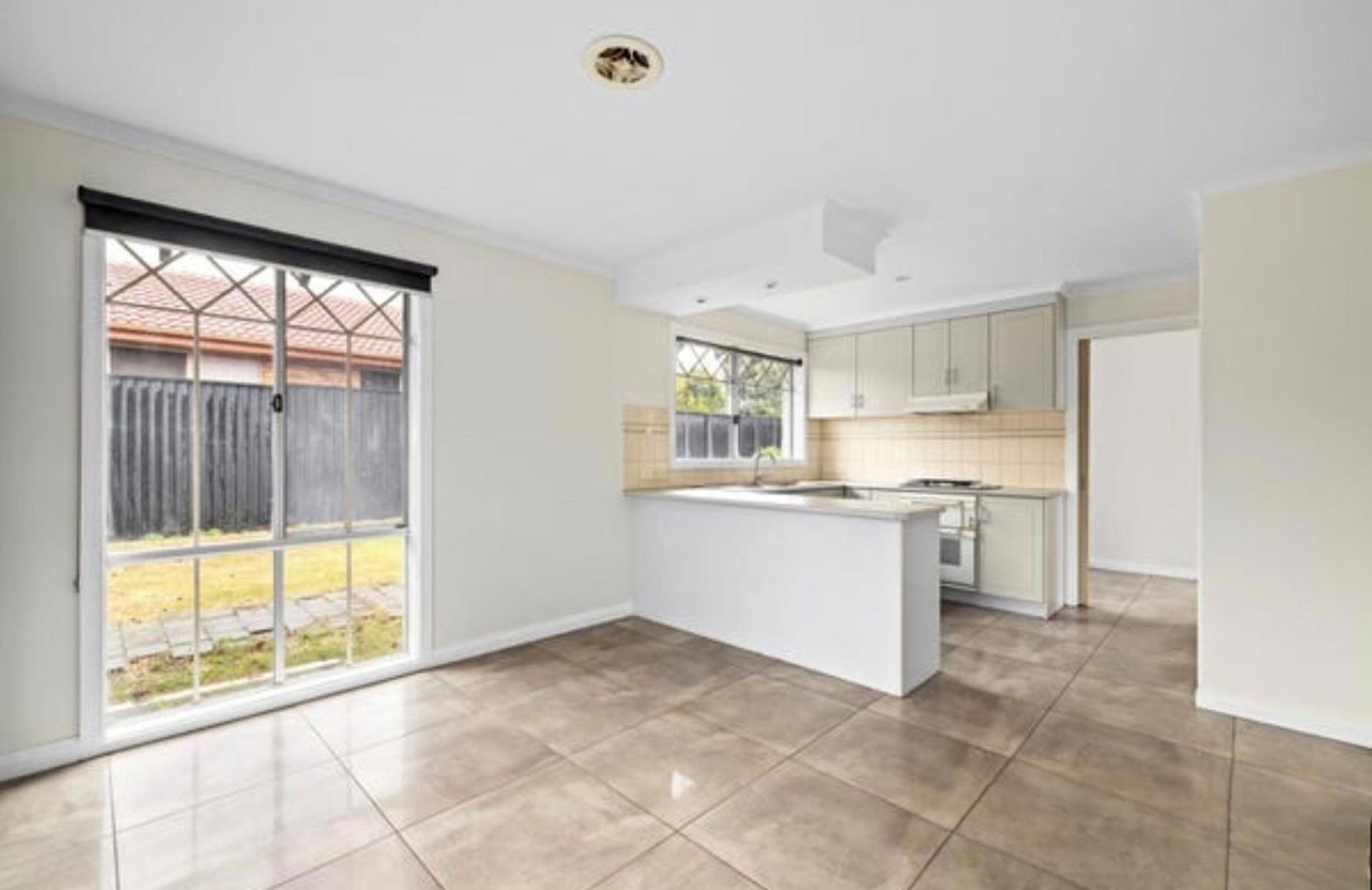 26 Harvey  Court, Roxburgh Park VIC 3064, Roxburgh Park - Thumbnail 4