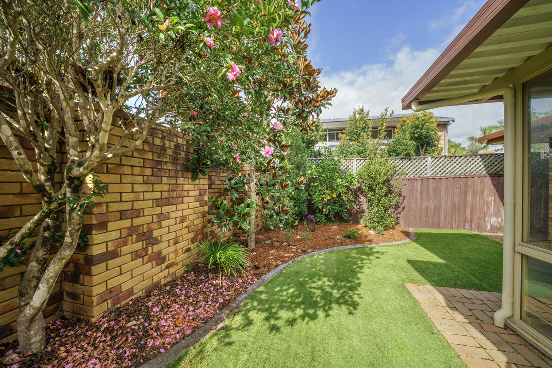2/9 Hibbard Drive, Port Macquarie NSW 2444 - Image 1