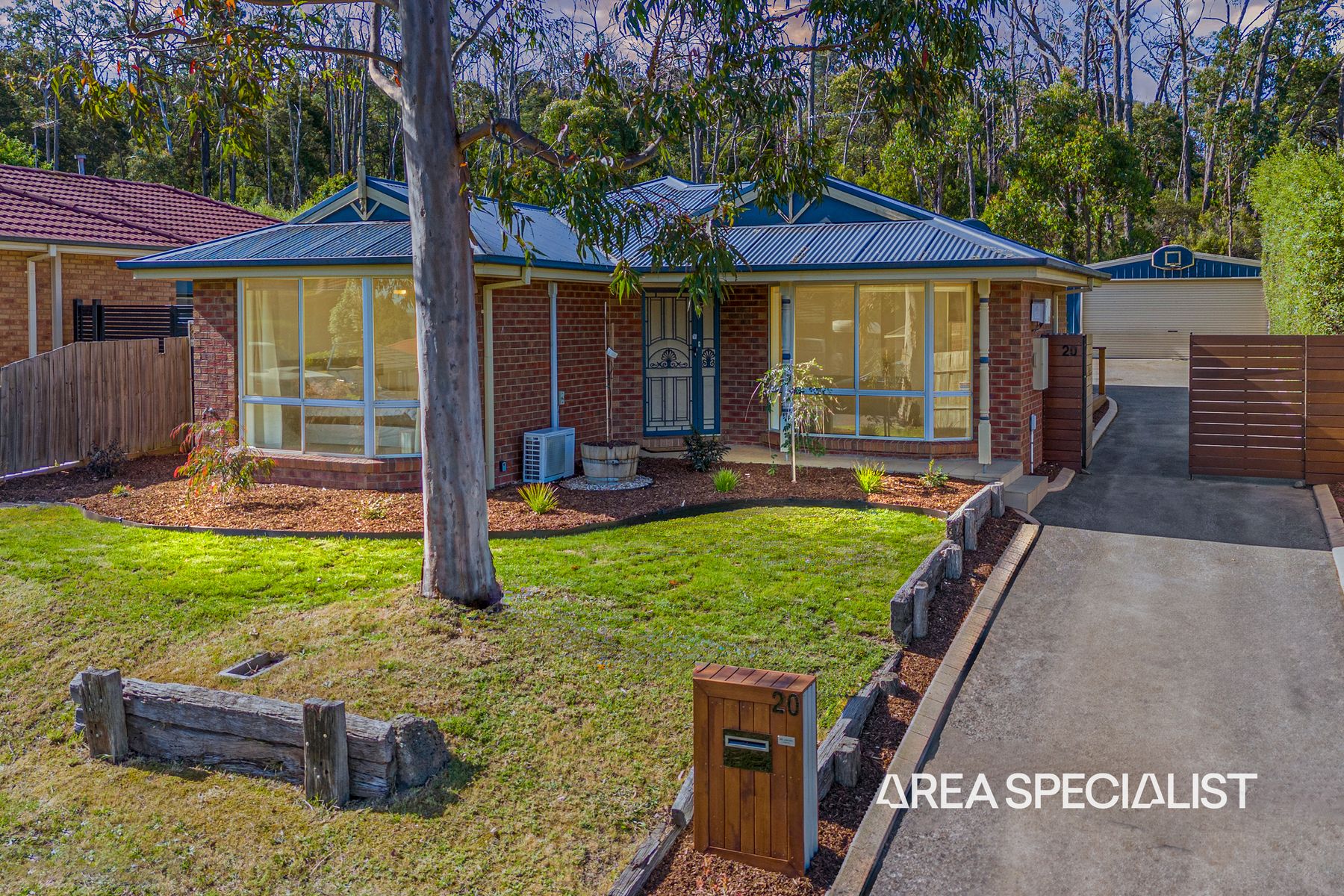 20 Donday Court, Pakenham, VIC 3810, Pakenham - Thumbnail 2