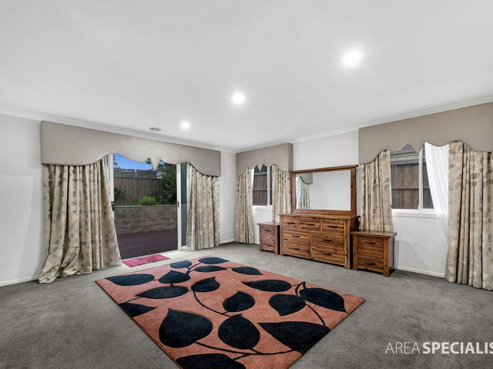 22 Yorkshire Drive, Cranbourne North, VIC 3977, Cranbourne North - Thumbnail 3