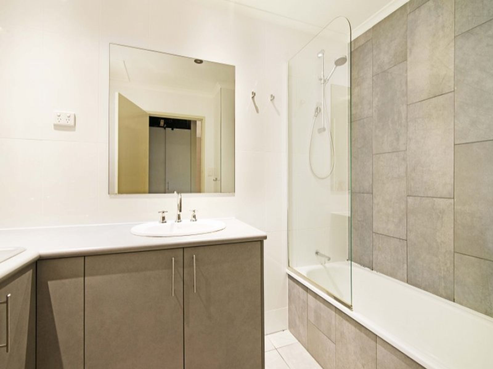 7/16 Westralia Street, Stuart Park NT 0820, Stuart Park - Thumbnail 3