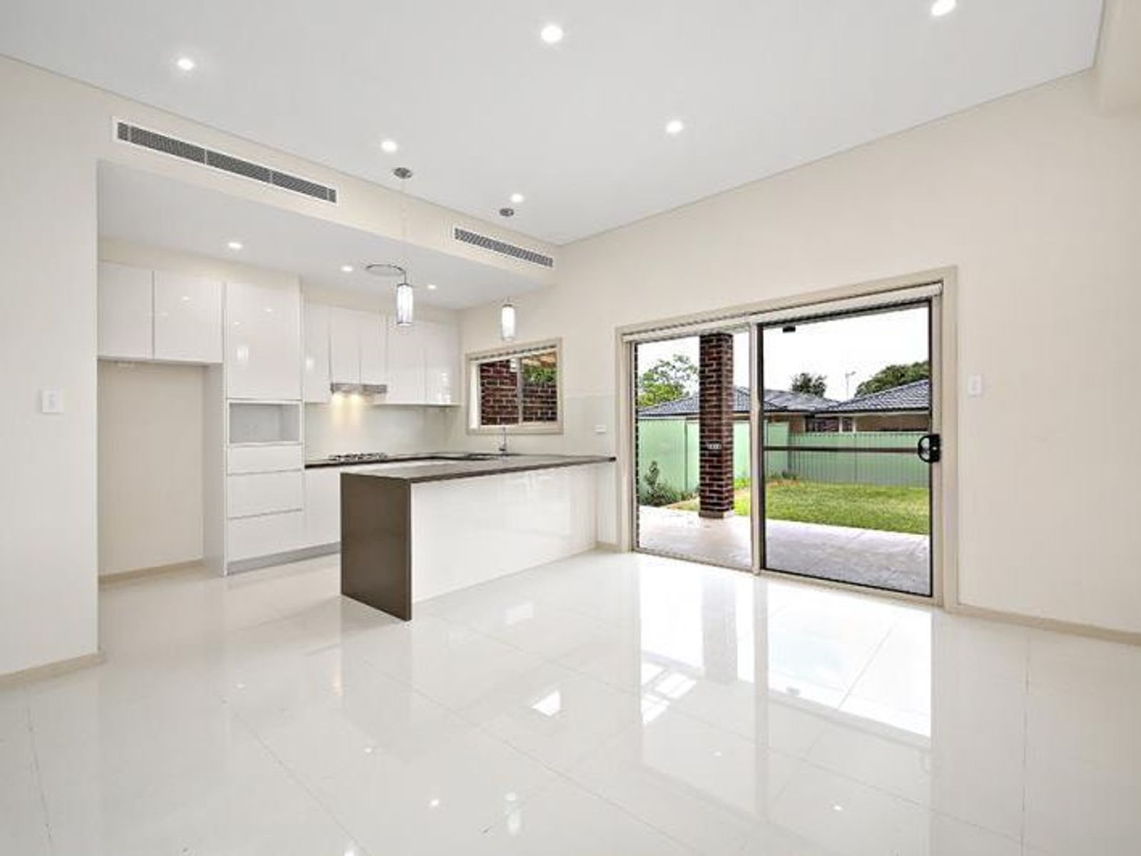6 Victoria Street, Revesby NSW 2212, Revesby - Thumbnail 2