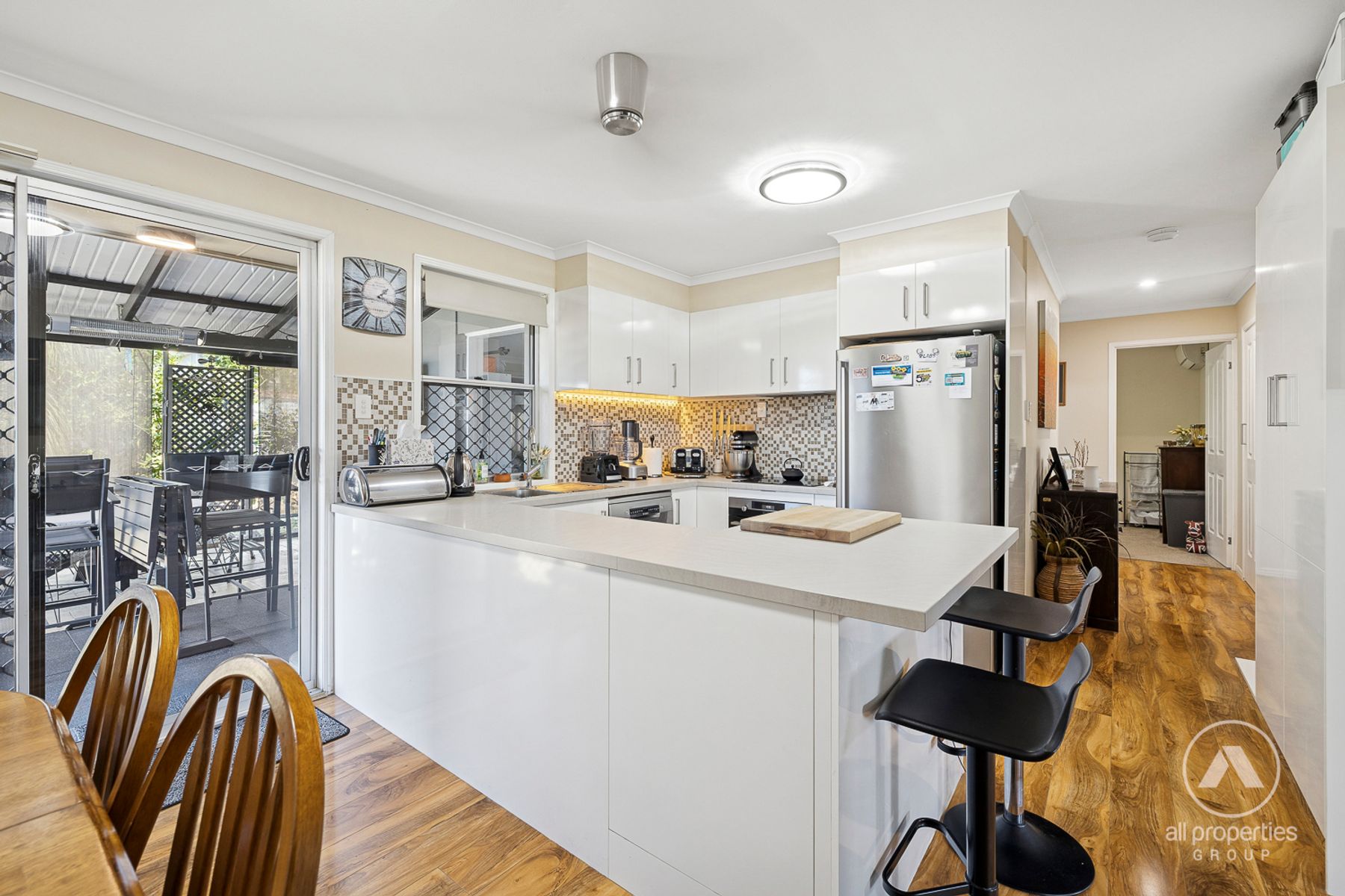 6 Selkirk Drive, Boronia Heights QLD 4124, Boronia Heights - Thumbnail 2