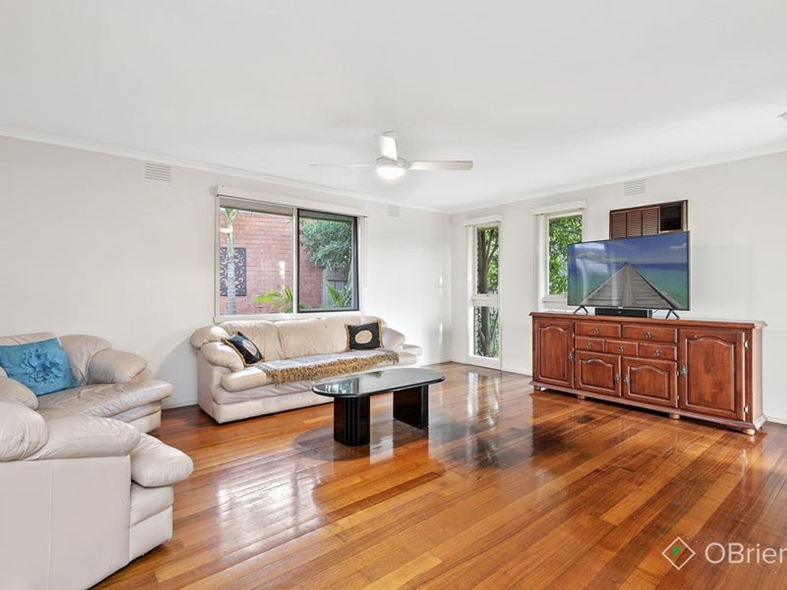1 Thompson Court, Endeavour Hills, VIC 3802, Endeavour Hills - Thumbnail 2