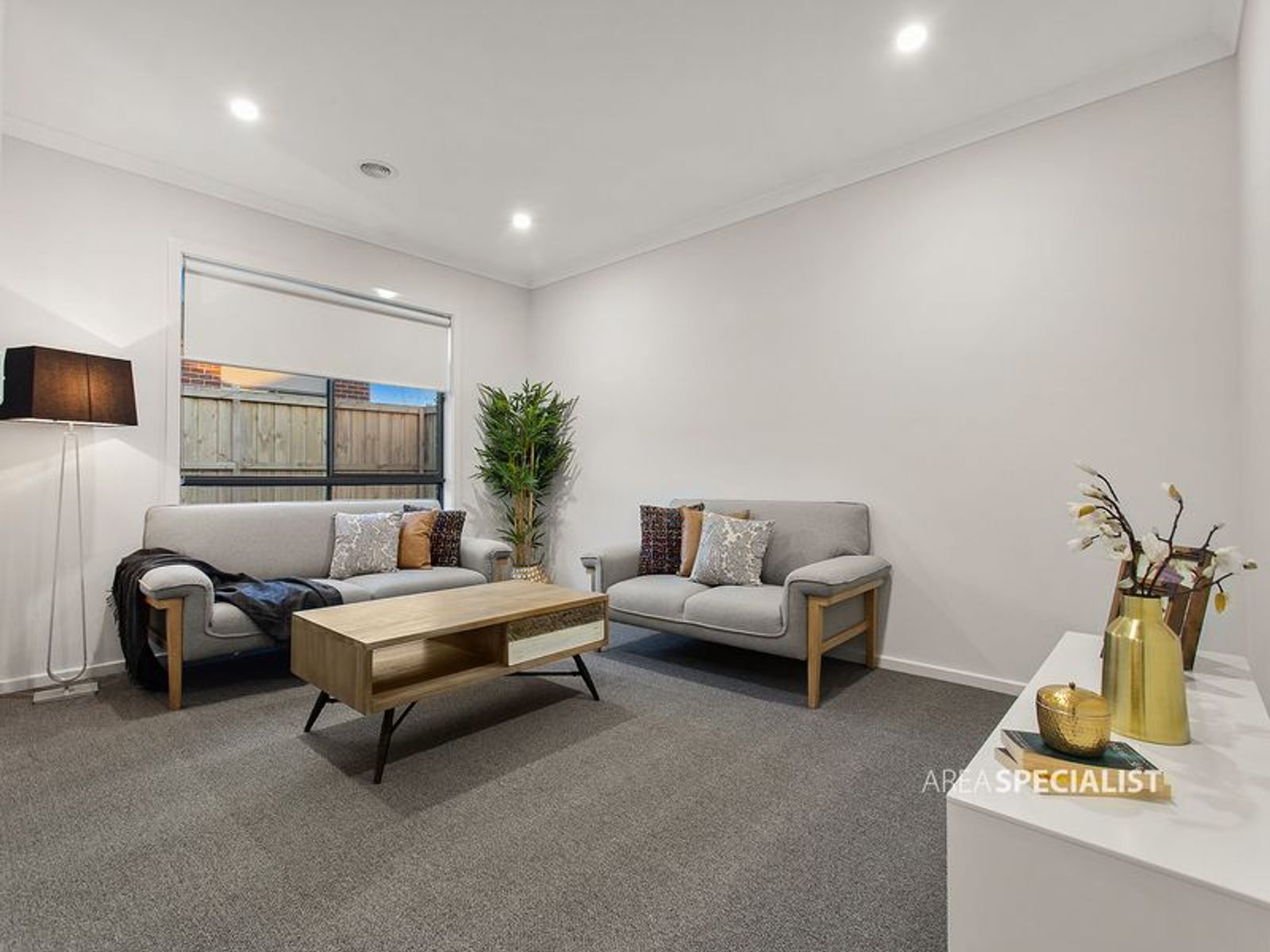 11 Hekela Street, Clyde North, VIC 3978, Clyde North - Thumbnail 4
