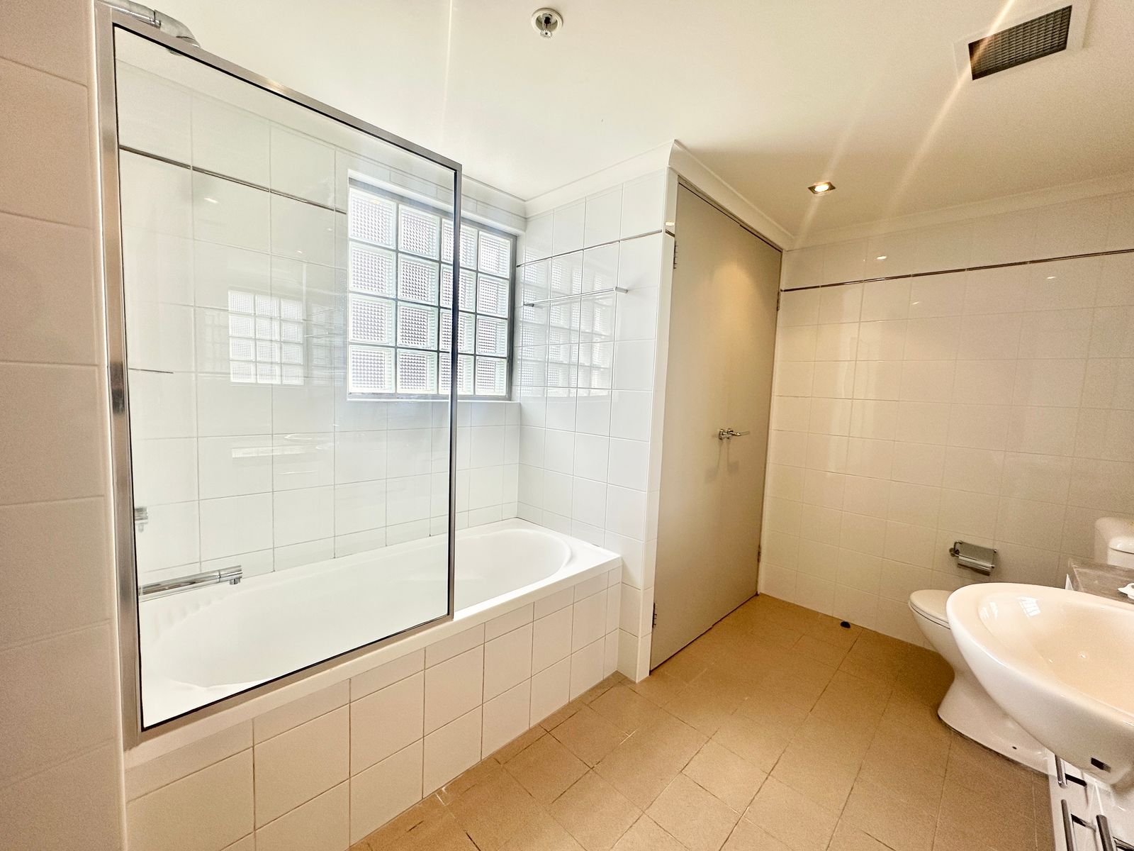 1301/2-4 Atchison Street, St Leonards - Thumbnail 6