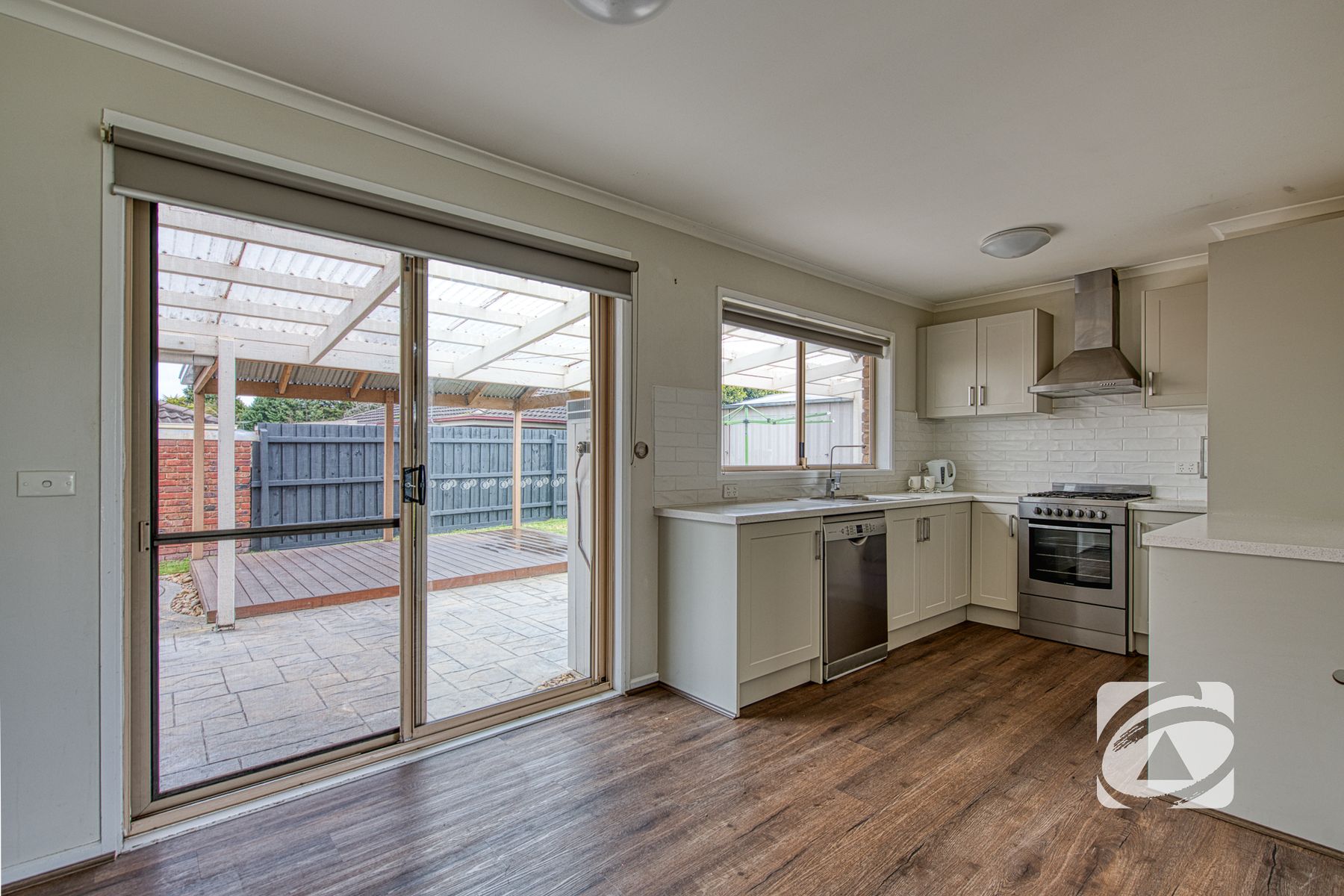 2 Topaz Place, Narre Warren VIC 3805, Narre Warren - Thumbnail 3