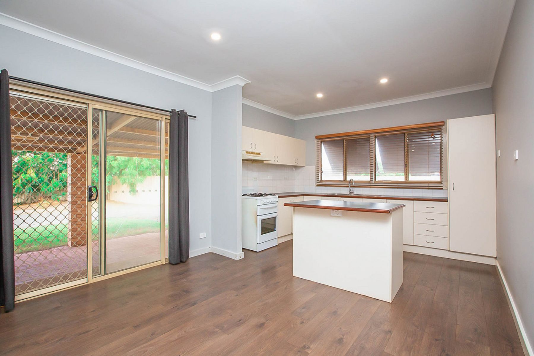 10 Roberts Street, South Hedland WA 6722, South Hedland - Thumbnail 5