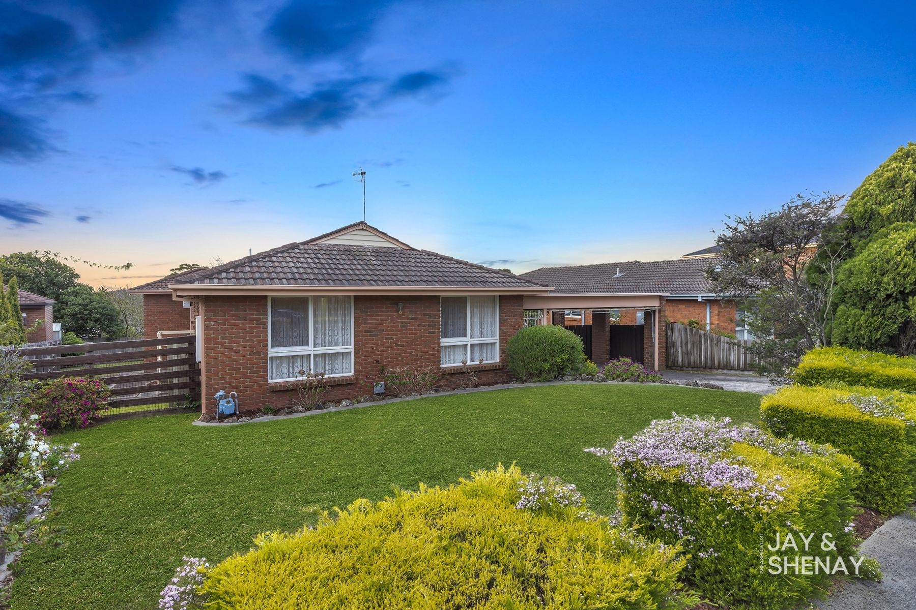 37 Monkhouse Drive, Endeavour Hills, VIC 3802, Endeavour Hills - Thumbnail 3