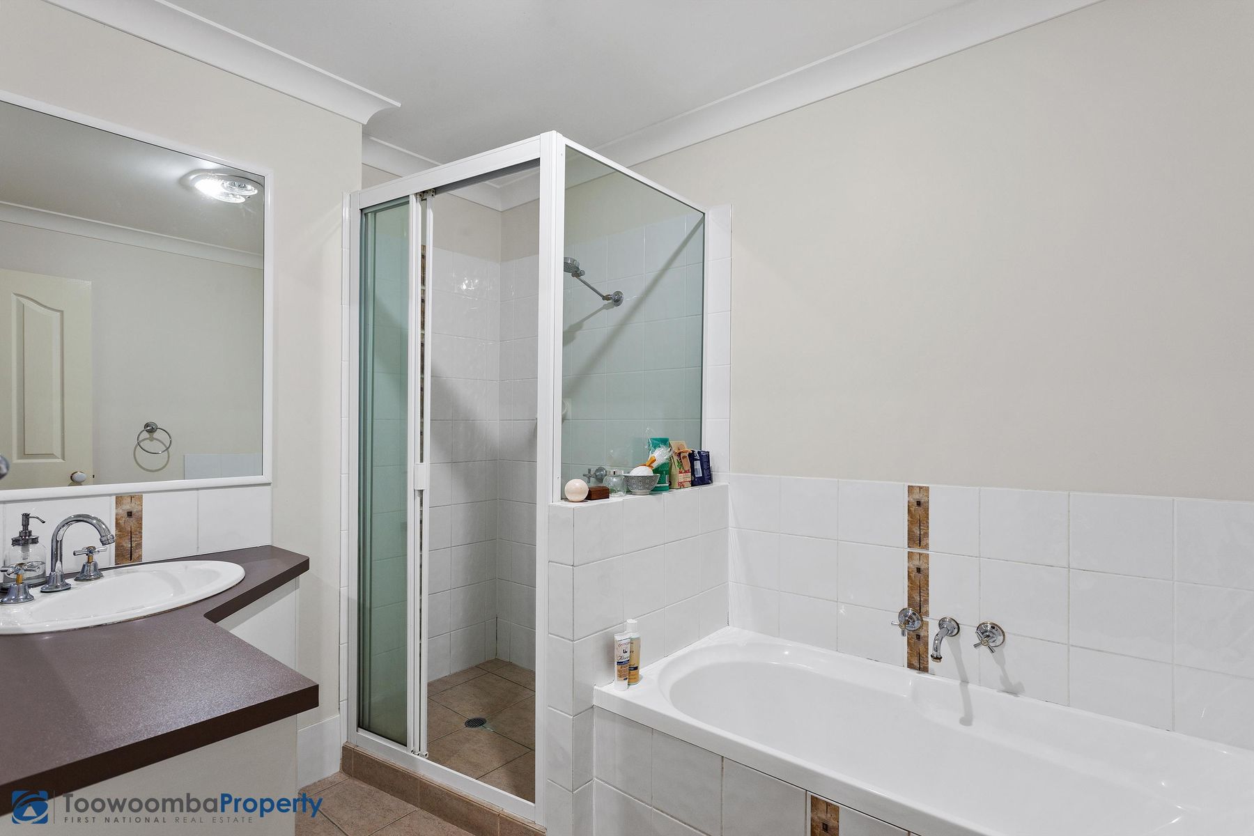 1/17 Hennenlotter Court, Kearneys Spring QLD 4350, Kearneys Spring - Thumbnail 5