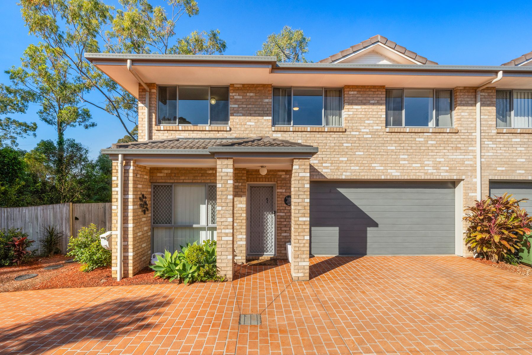 1/239 Queen Street, Cleveland QLD 4163, Cleveland - Image 1