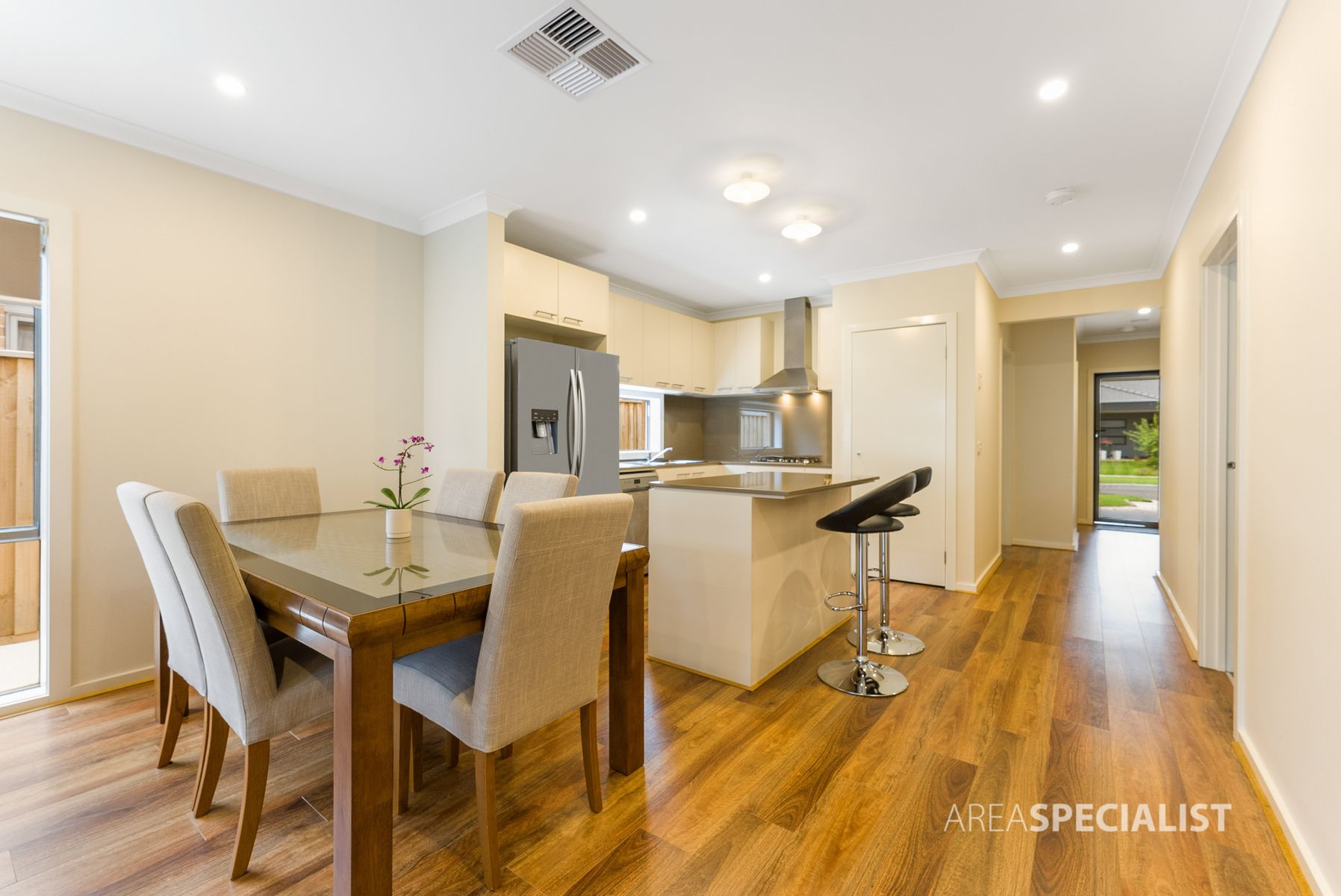 15 Gellibrand Street, Werribee, VIC 3030, Werribee - Thumbnail 8