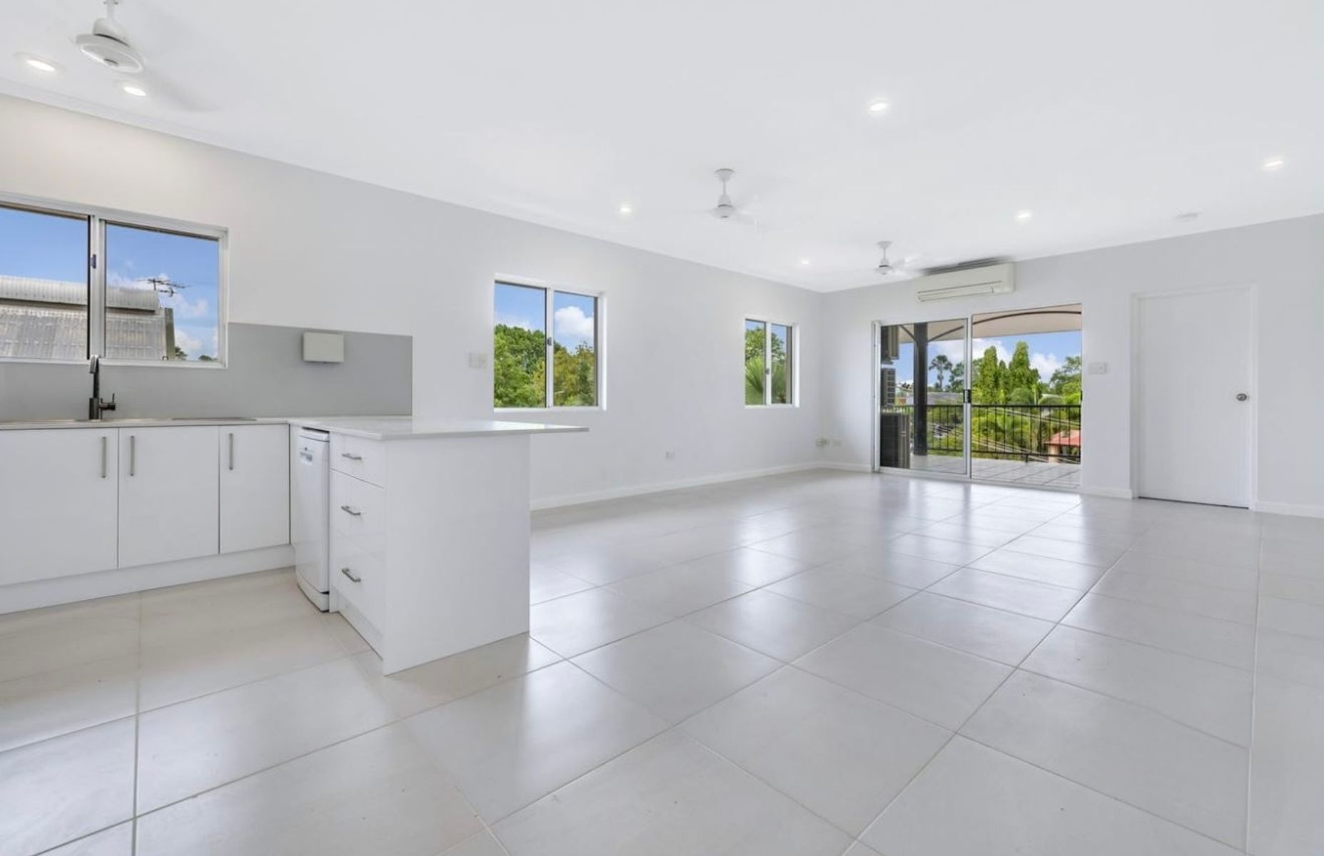 8/6 Philip Street, Fannie Bay NT 0820, Fannie Bay - Thumbnail 3