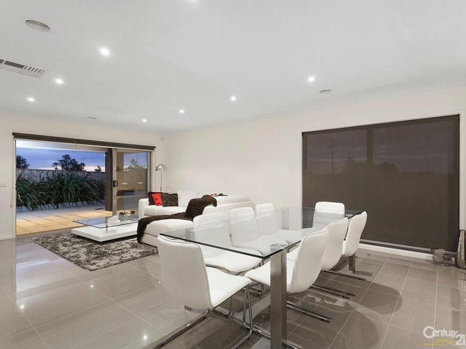 2 John Russell Rd, Cranbourne, VIC 3977, Cranbourne - Thumbnail 5