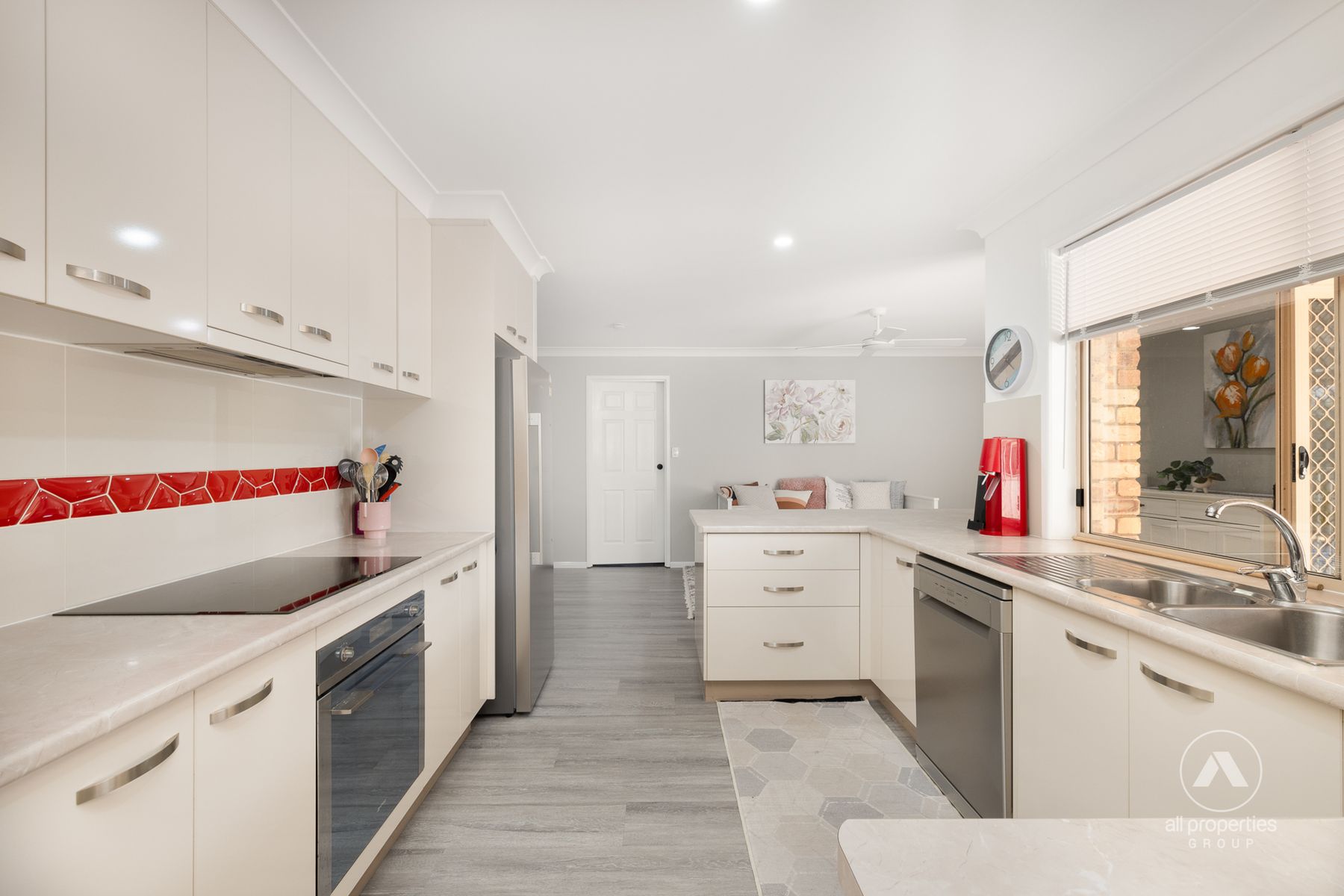 27 Robert Stanley Drive, Mount Warren Park QLD 4207, Mount Warren Park - Thumbnail 6