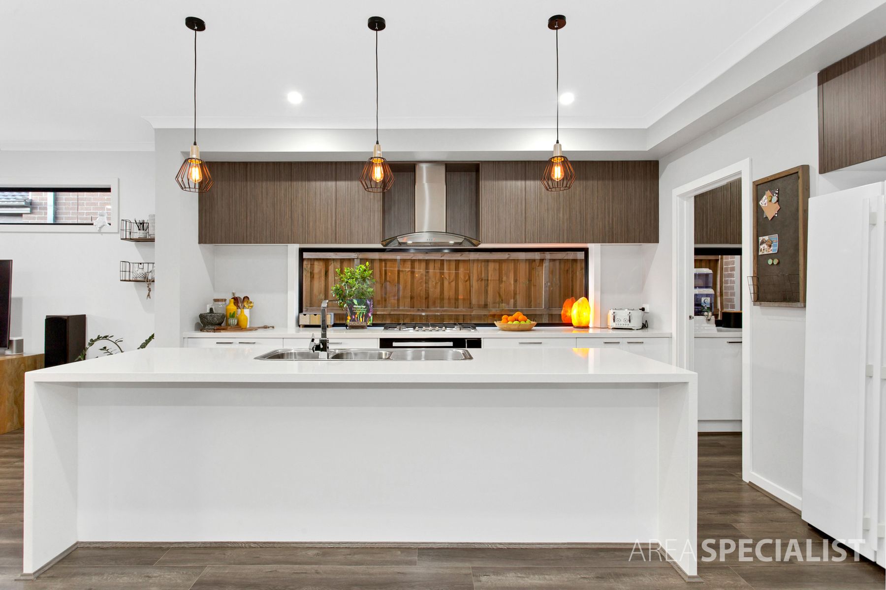 28 Sloane Drive, Clyde North, VIC 3978