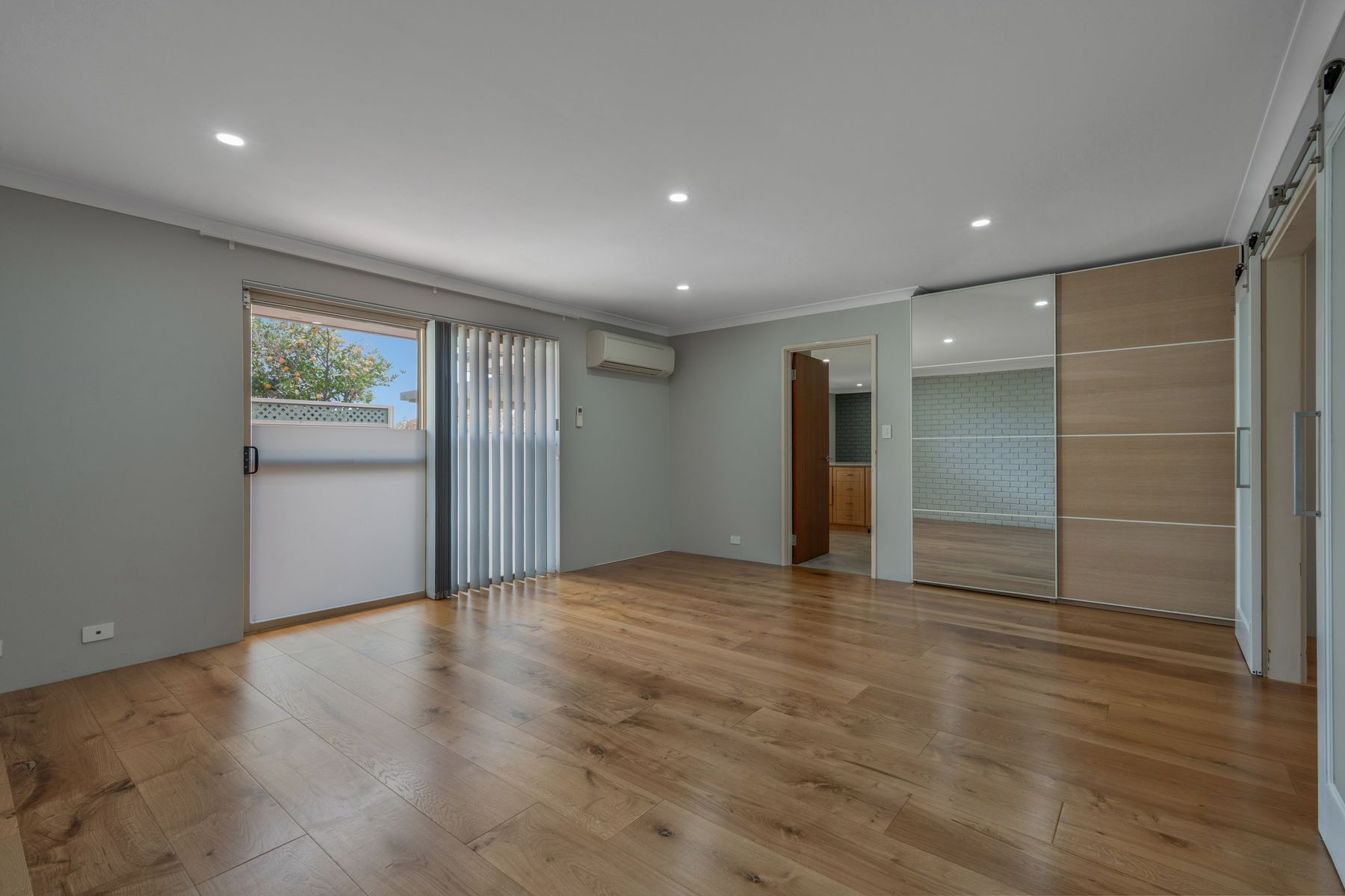 85 Harpenden Street, Huntingdale WA 6110, Huntingdale - Thumbnail 7