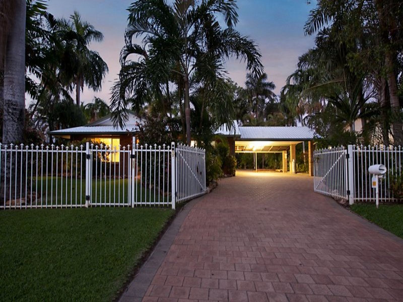 13 Hibernia Crescent, Brinkin NT 0810, Brinkin - Thumbnail 2